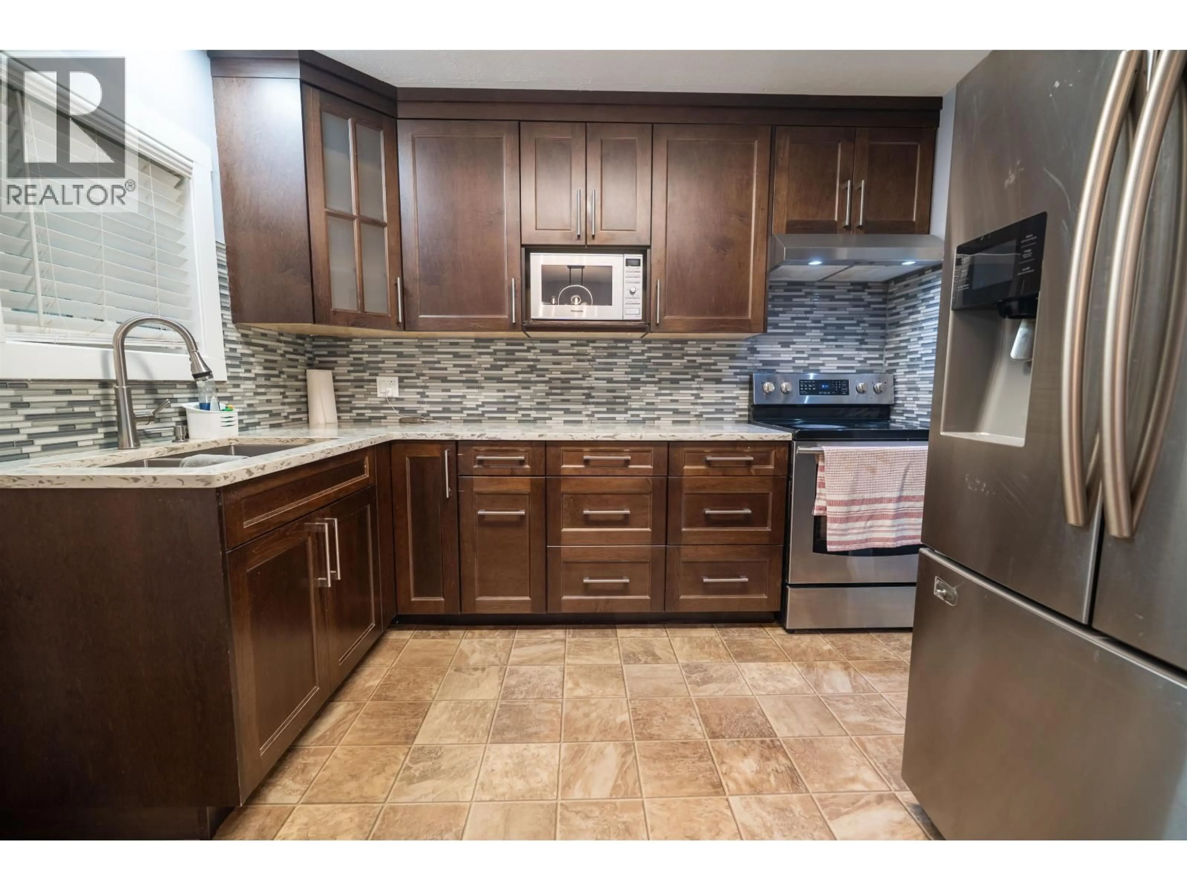 Standard kitchen, ceramic/tile floor for 2750 GOGOLIN ROAD, Prince George British Columbia V2N1M9