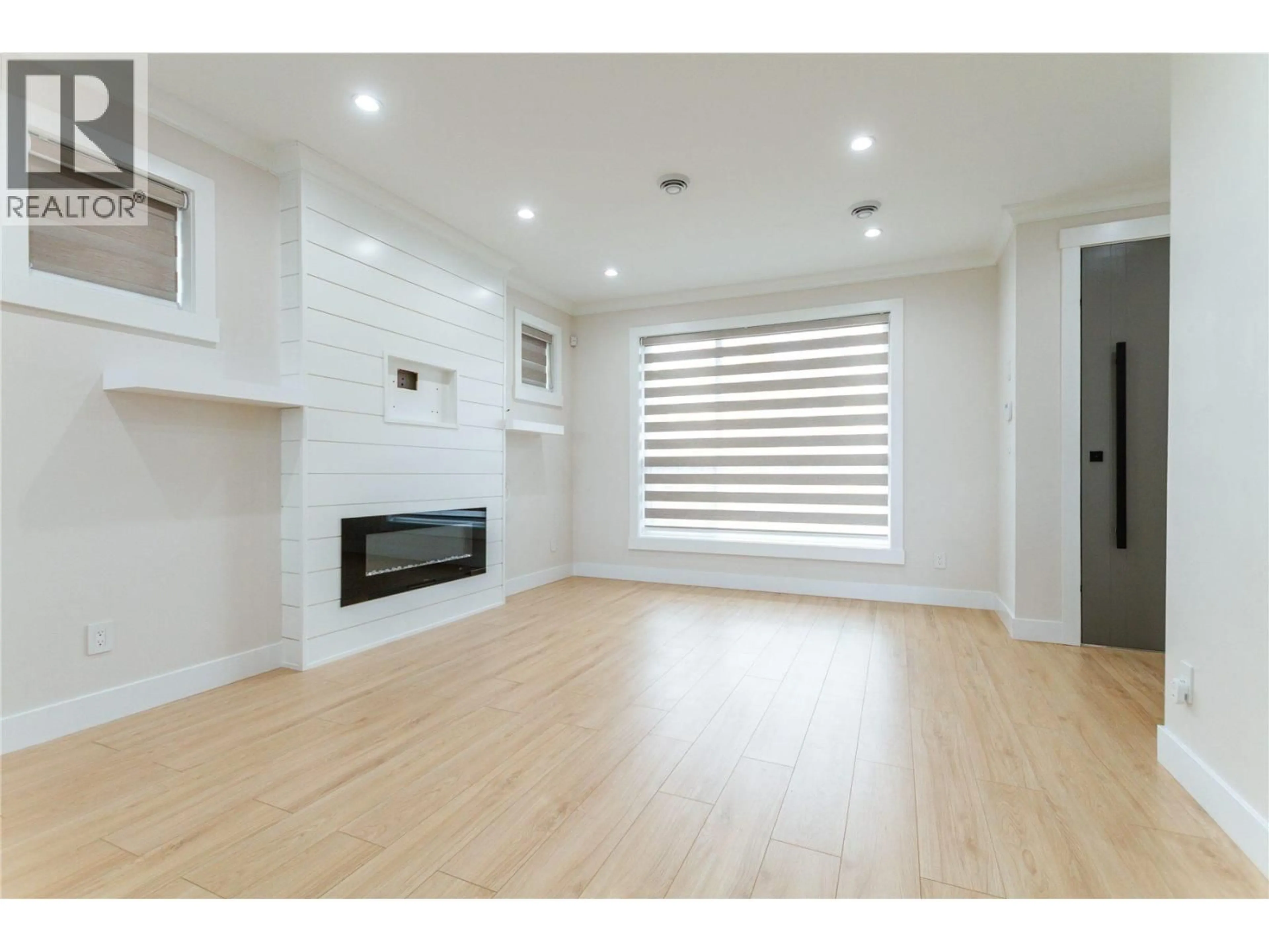 Unknown for 101 - 954 EDGAR AVENUE, Coquitlam British Columbia V3K2J9