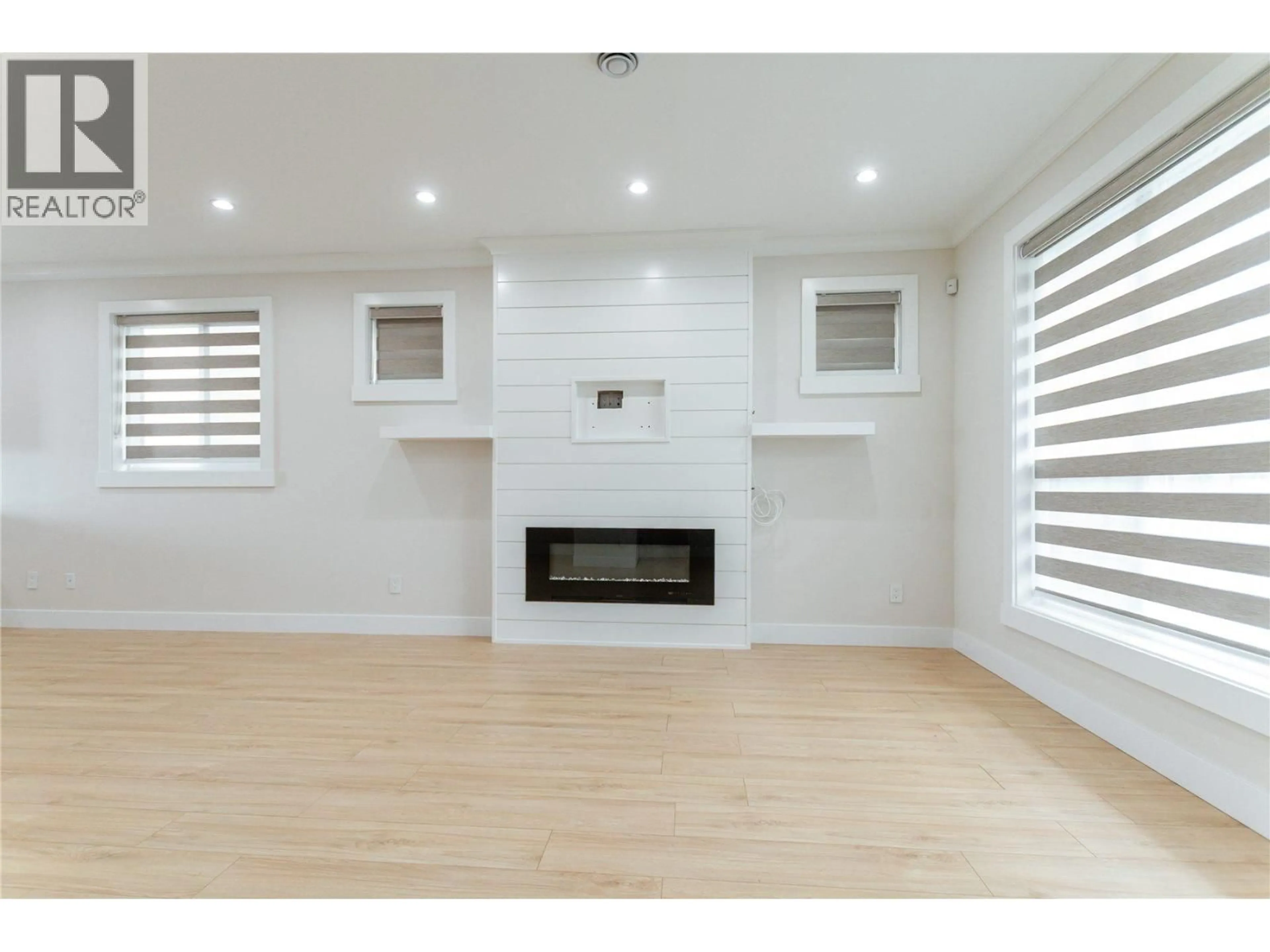 Unknown for 101 - 954 EDGAR AVENUE, Coquitlam British Columbia V3K2J9