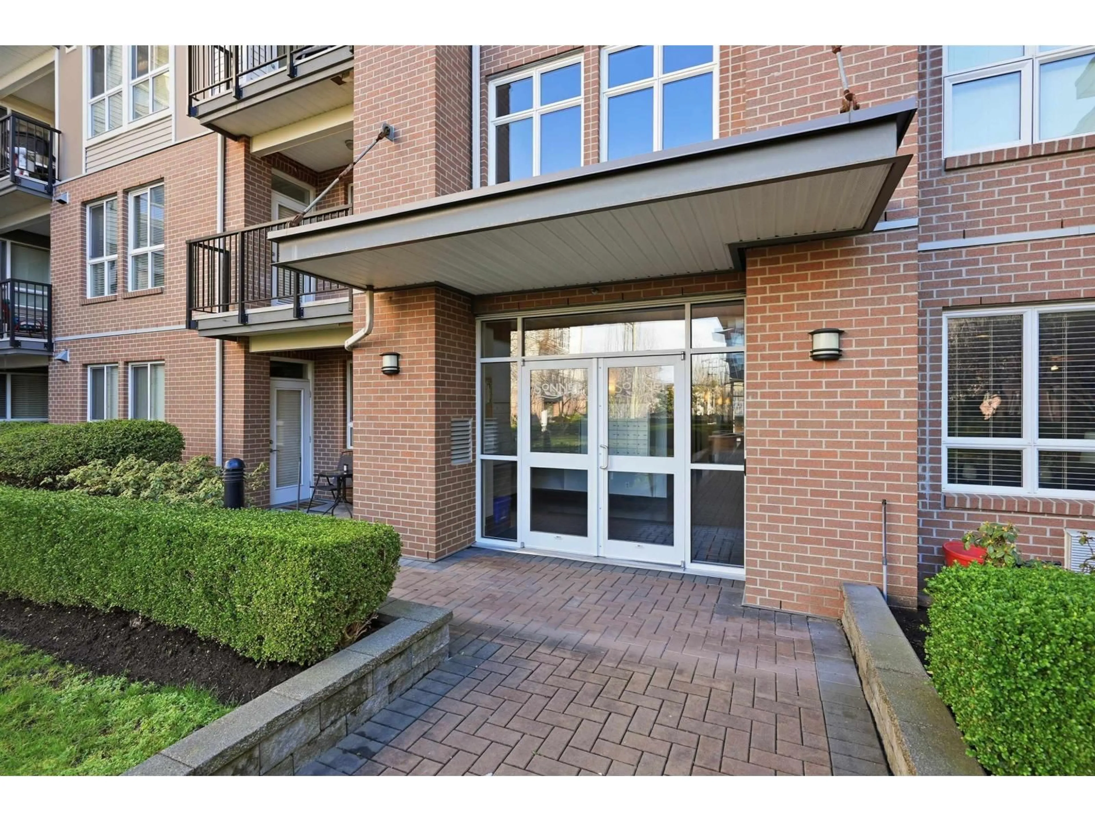 Indoor entryway for 421 - 5430 201 STREET, Langley British Columbia V3A0A2