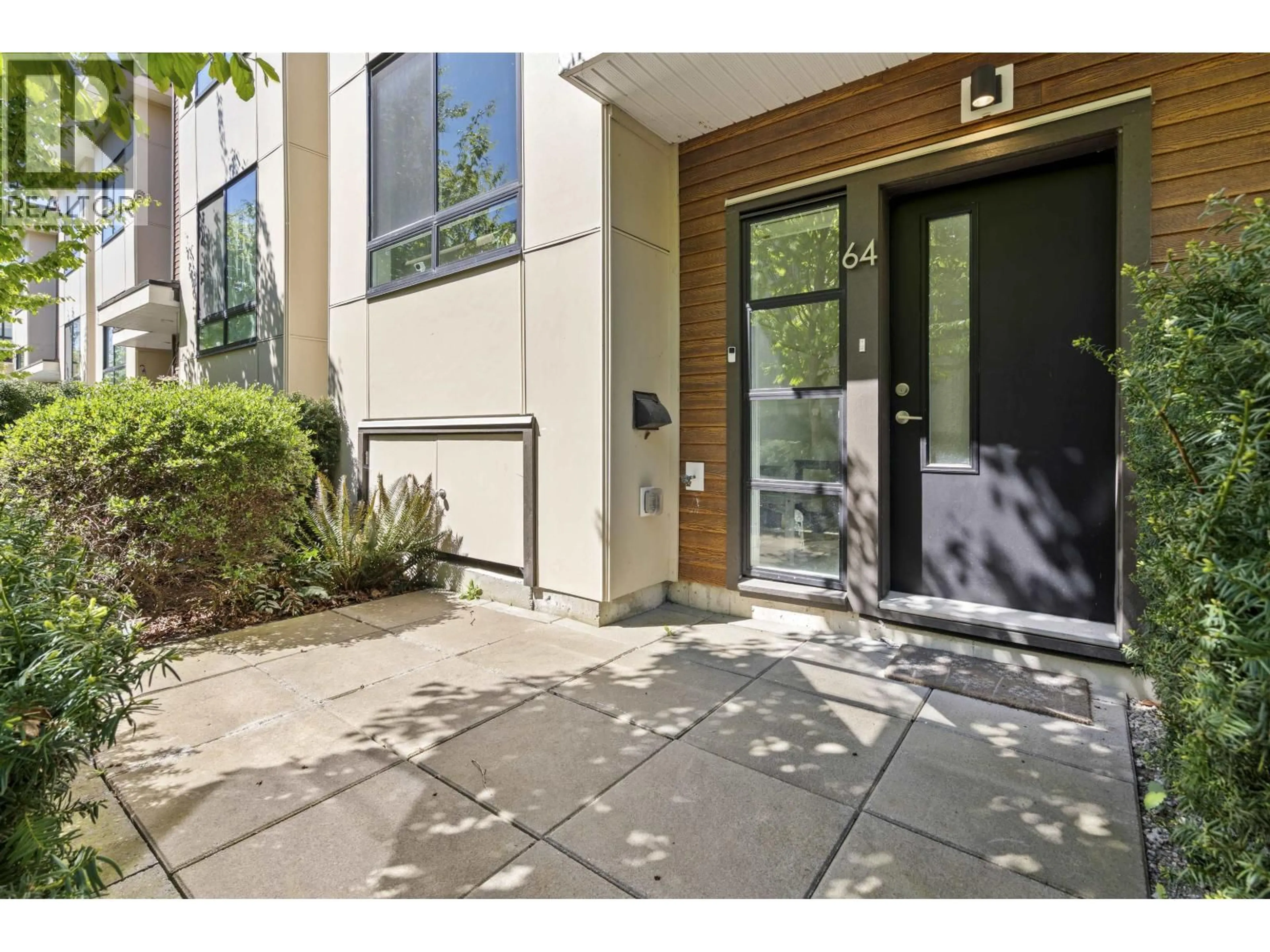 Indoor entryway for 64 - 10199 RIVER DRIVE, Richmond British Columbia V6X1Z2