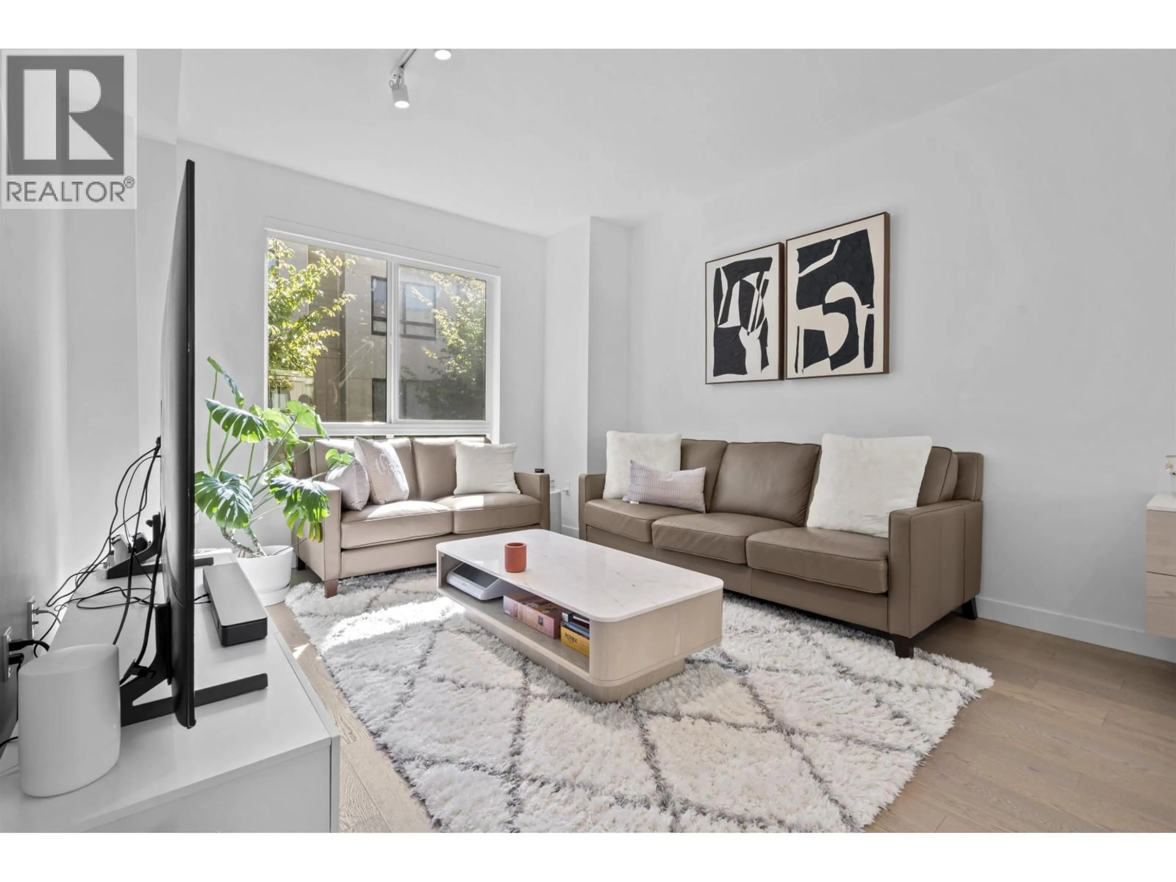 Living room with furniture, unknown for 64 - 10199 RIVER DRIVE, Richmond British Columbia V6X1Z2