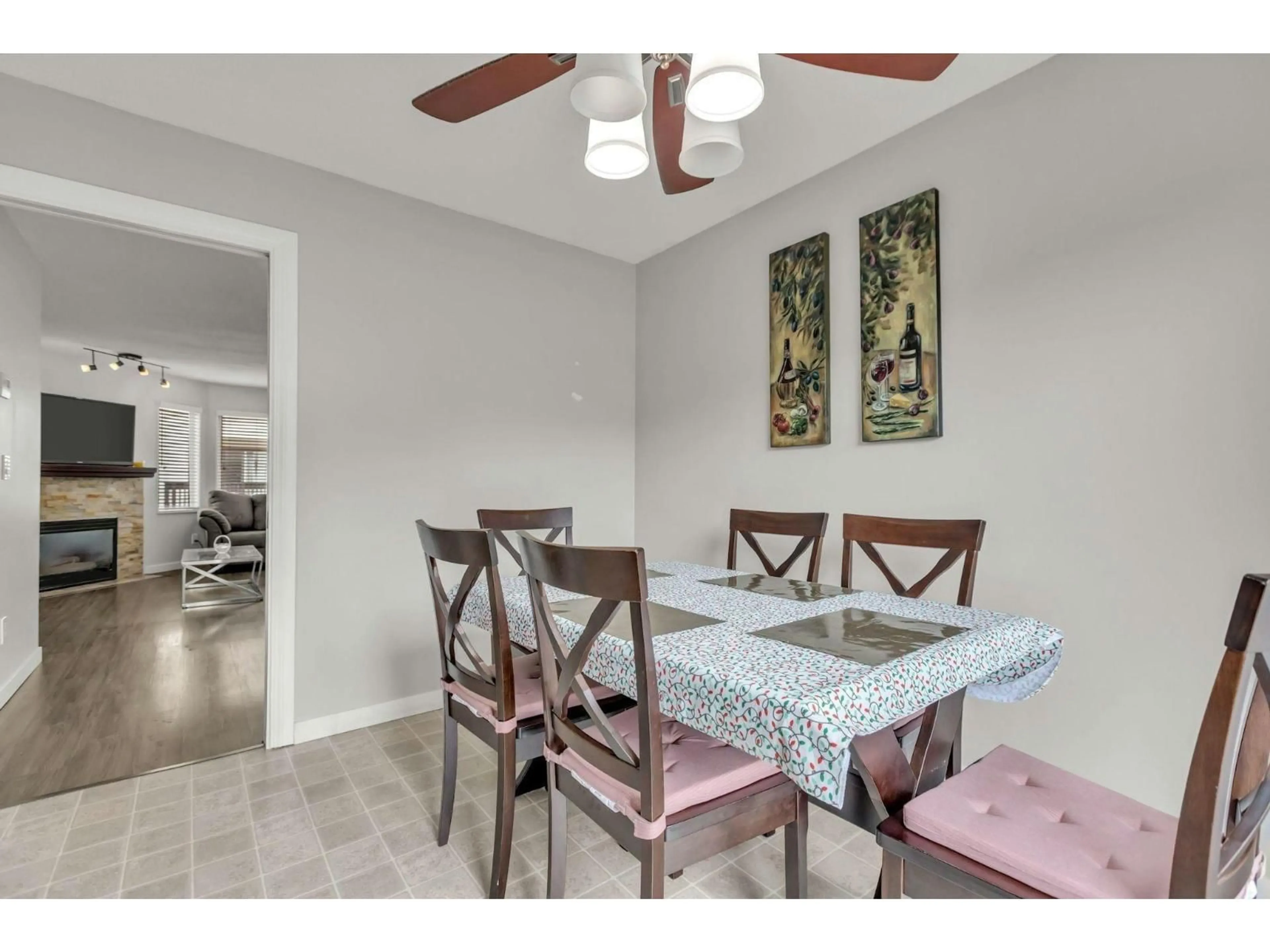 Dining room, unknown for 27 - 45740 THOMAS ROAD, Chilliwack British Columbia V2R3V9