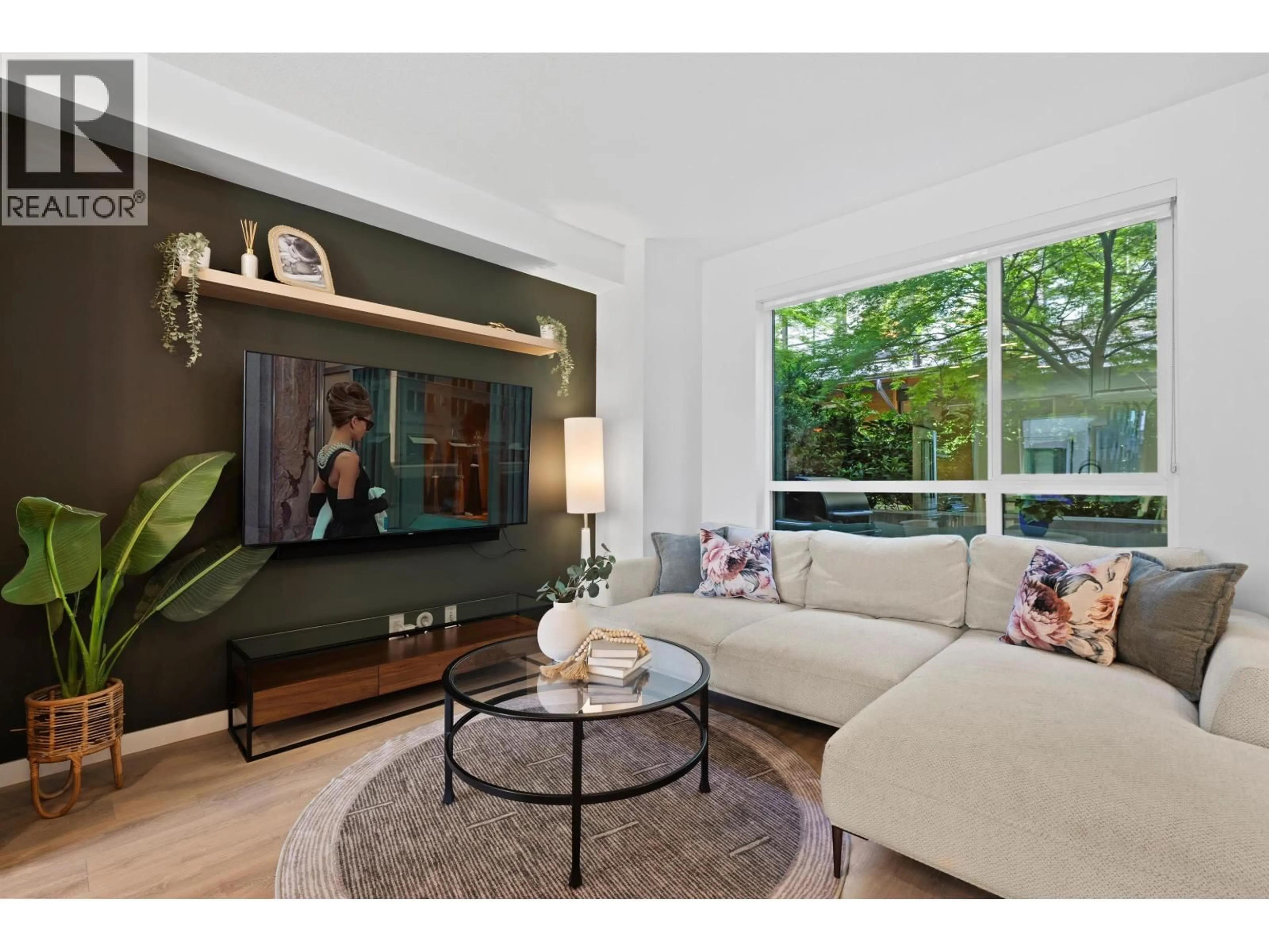 Unknown for 23 - 533 3RD STREET, North Vancouver British Columbia V7L1G4