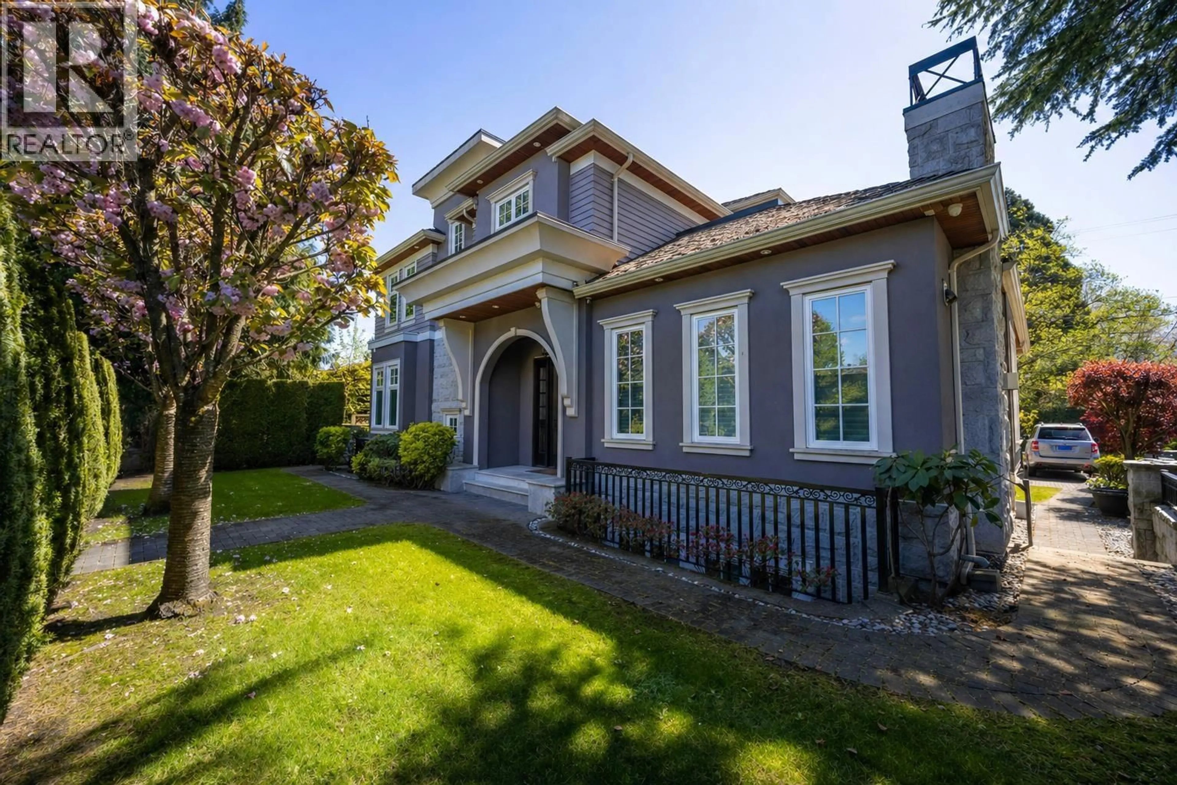 Home with vinyl exterior material, street for 738 54TH AVENUE, Vancouver British Columbia V6P1M4