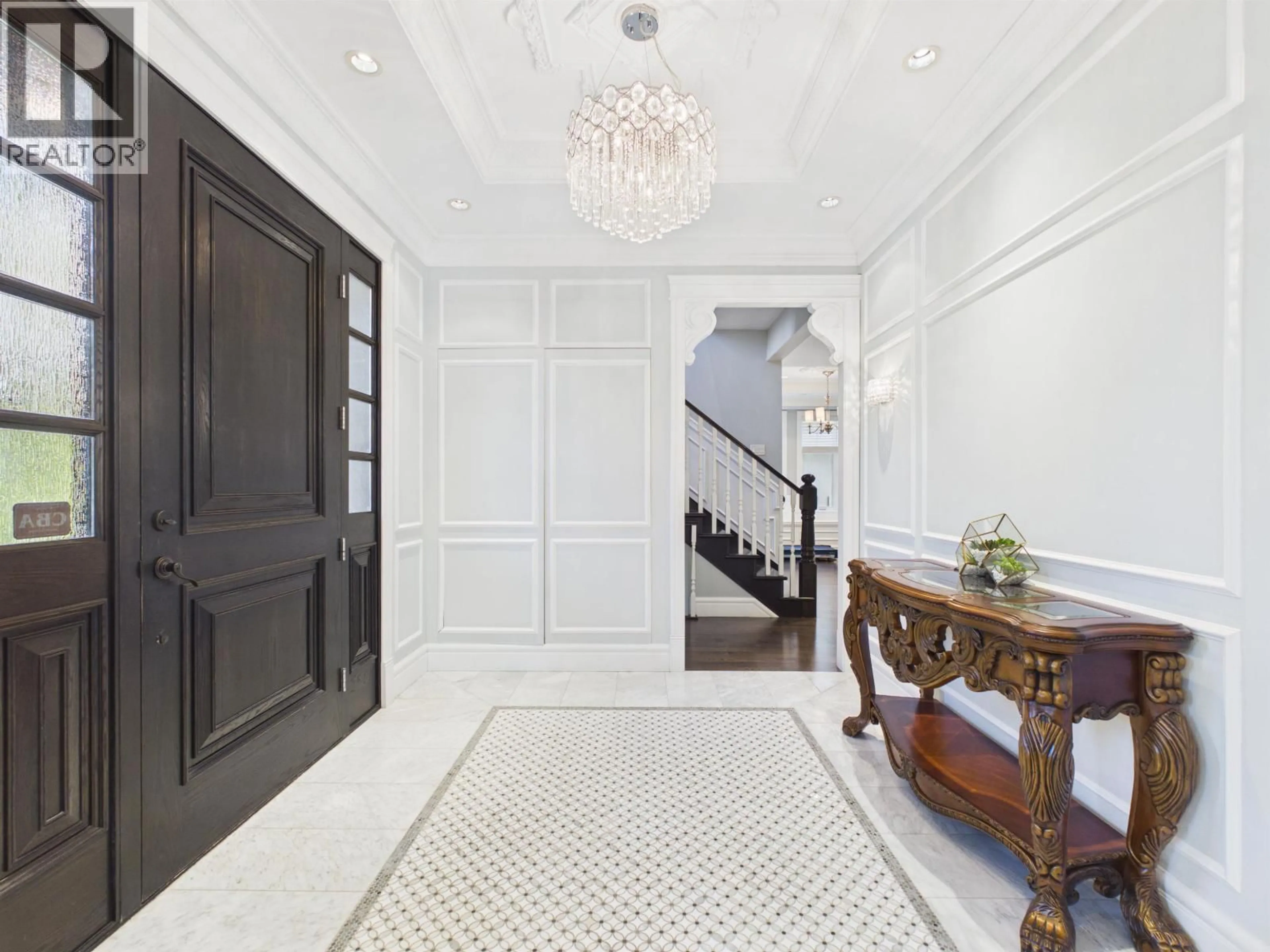 Indoor entryway for 738 54TH AVENUE, Vancouver British Columbia V6P1M4