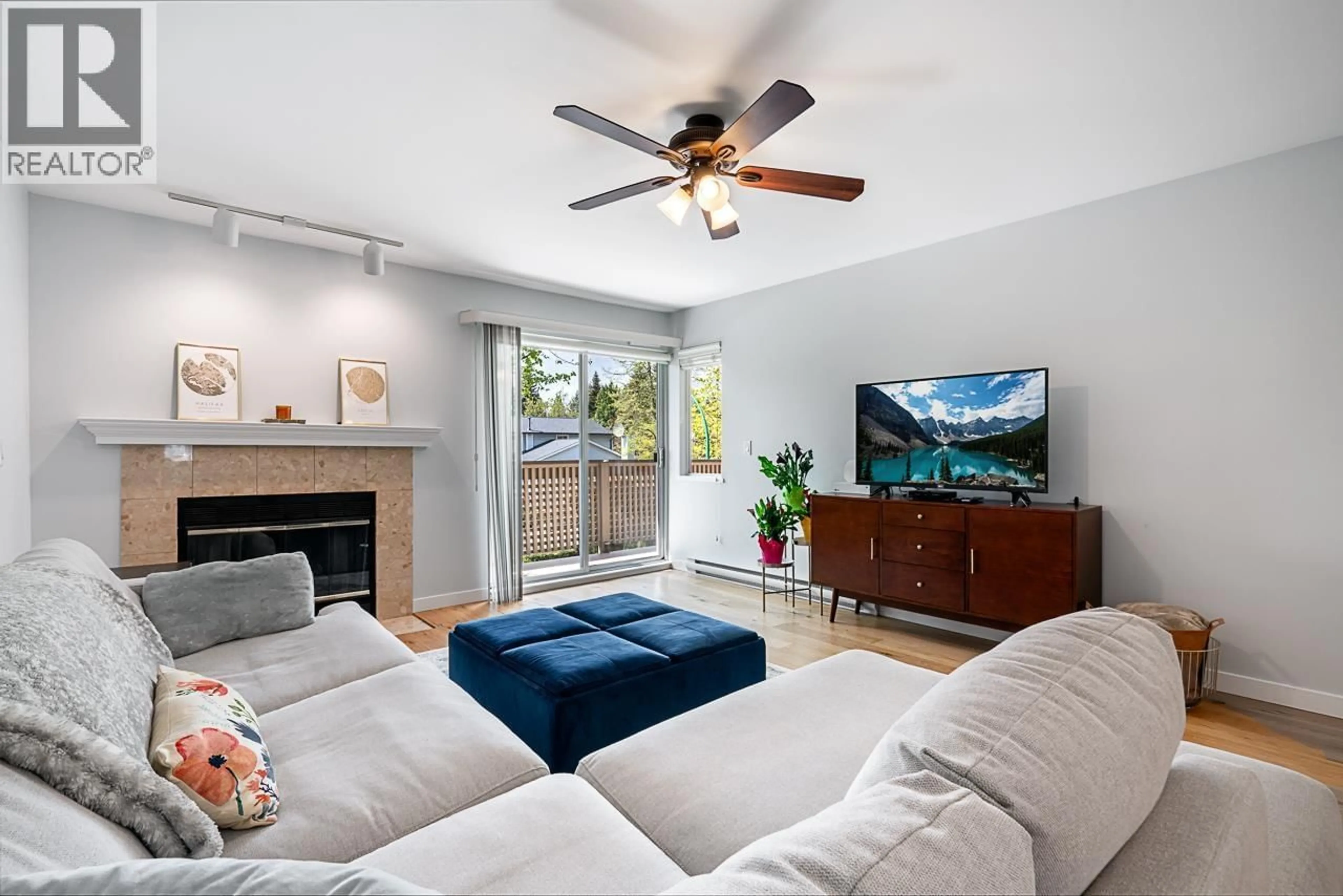 Unknown for 836 ROCHE POINT DRIVE, North Vancouver British Columbia V7H2T9