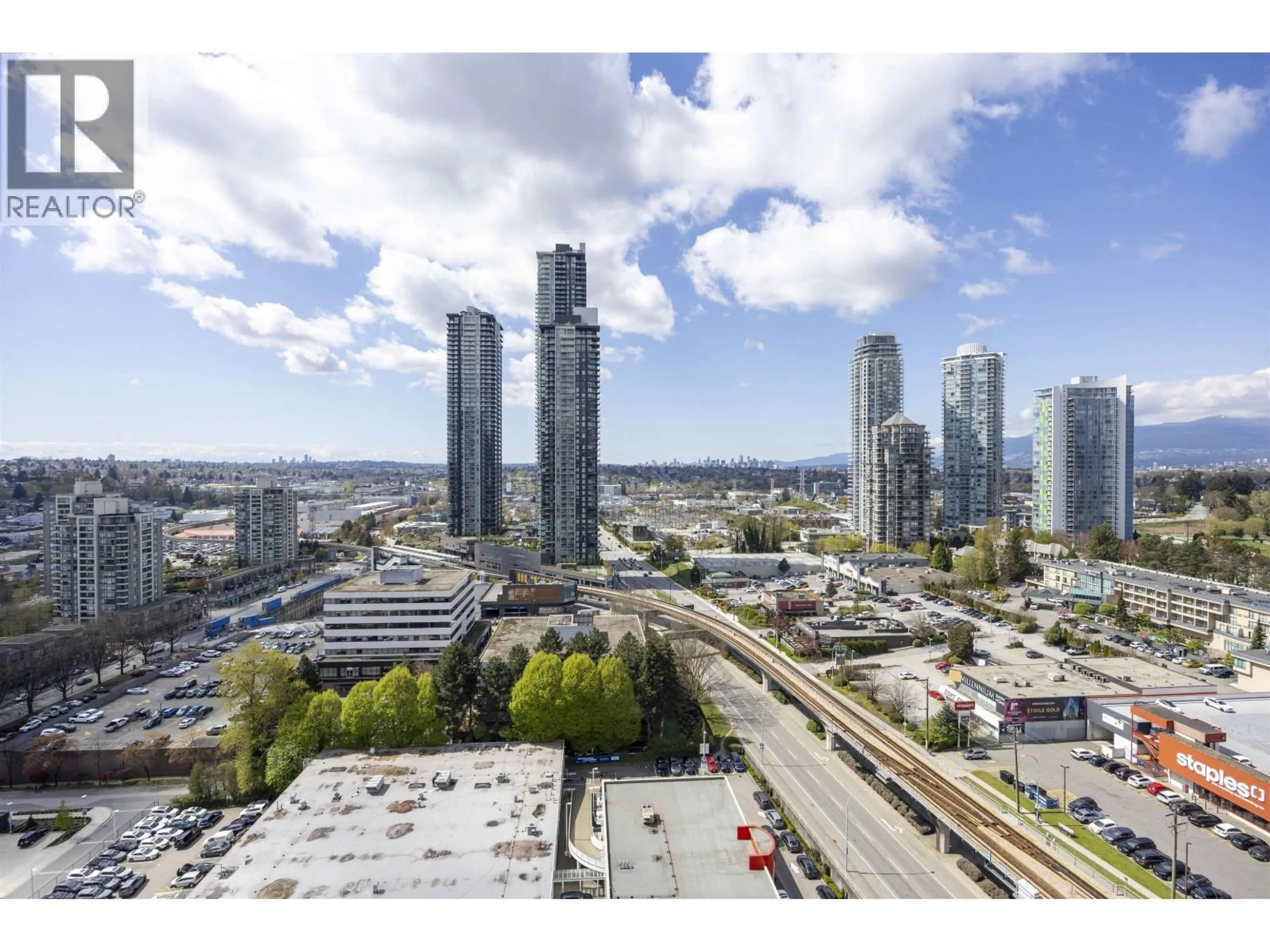 A pic from outside/outdoor area/front of a property/back of a property/a pic from drone, city buildings view from balcony for 2303 - 2088 MADISON AVENUE, Burnaby British Columbia V5C6T5