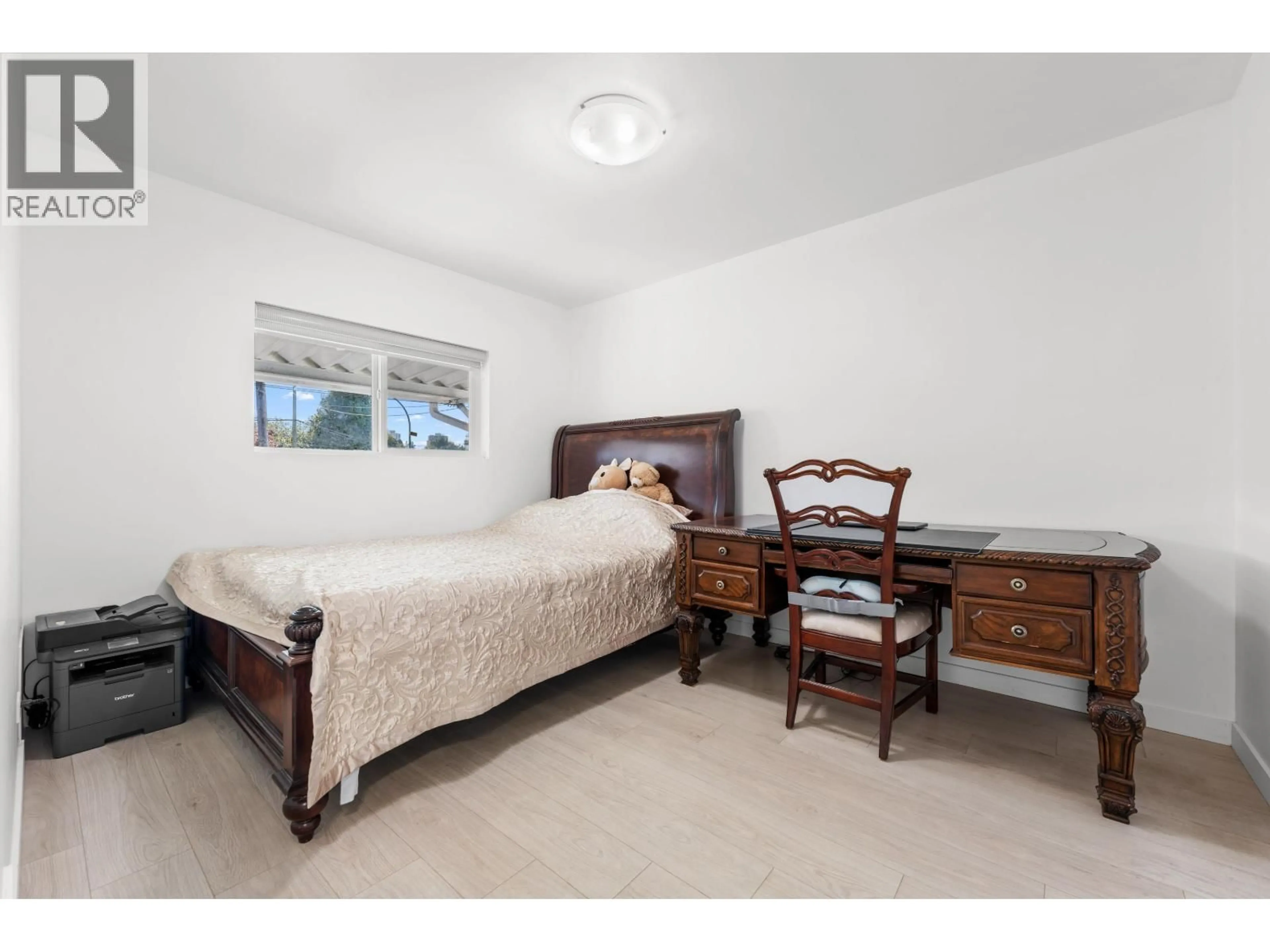 A pic of a room for 4194 CHERRYWOOD CRESCENT, Burnaby British Columbia V5G2S1