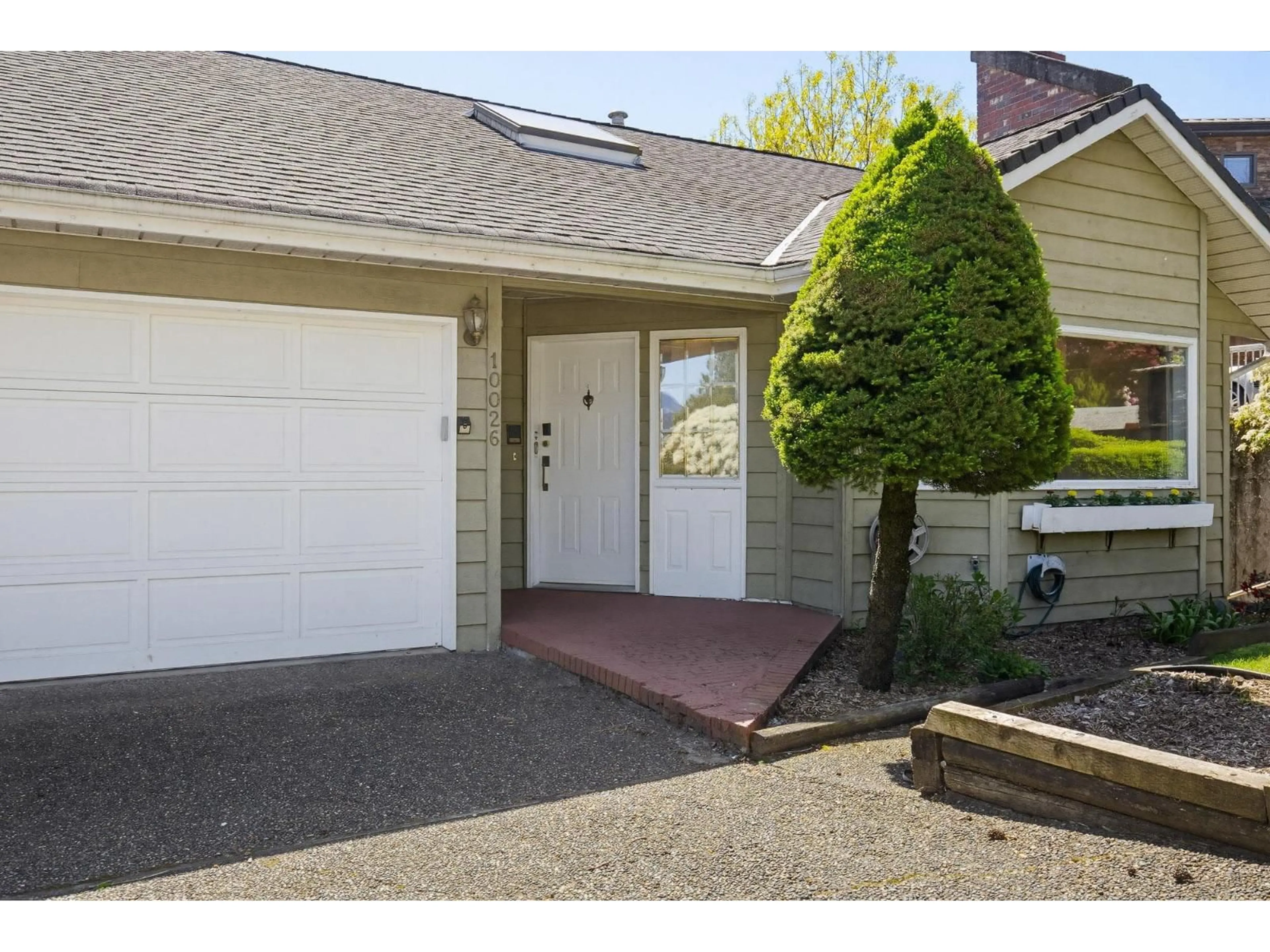 Unknown for 10026 FALCON CRESCENT, Chilliwack British Columbia V2P7R3