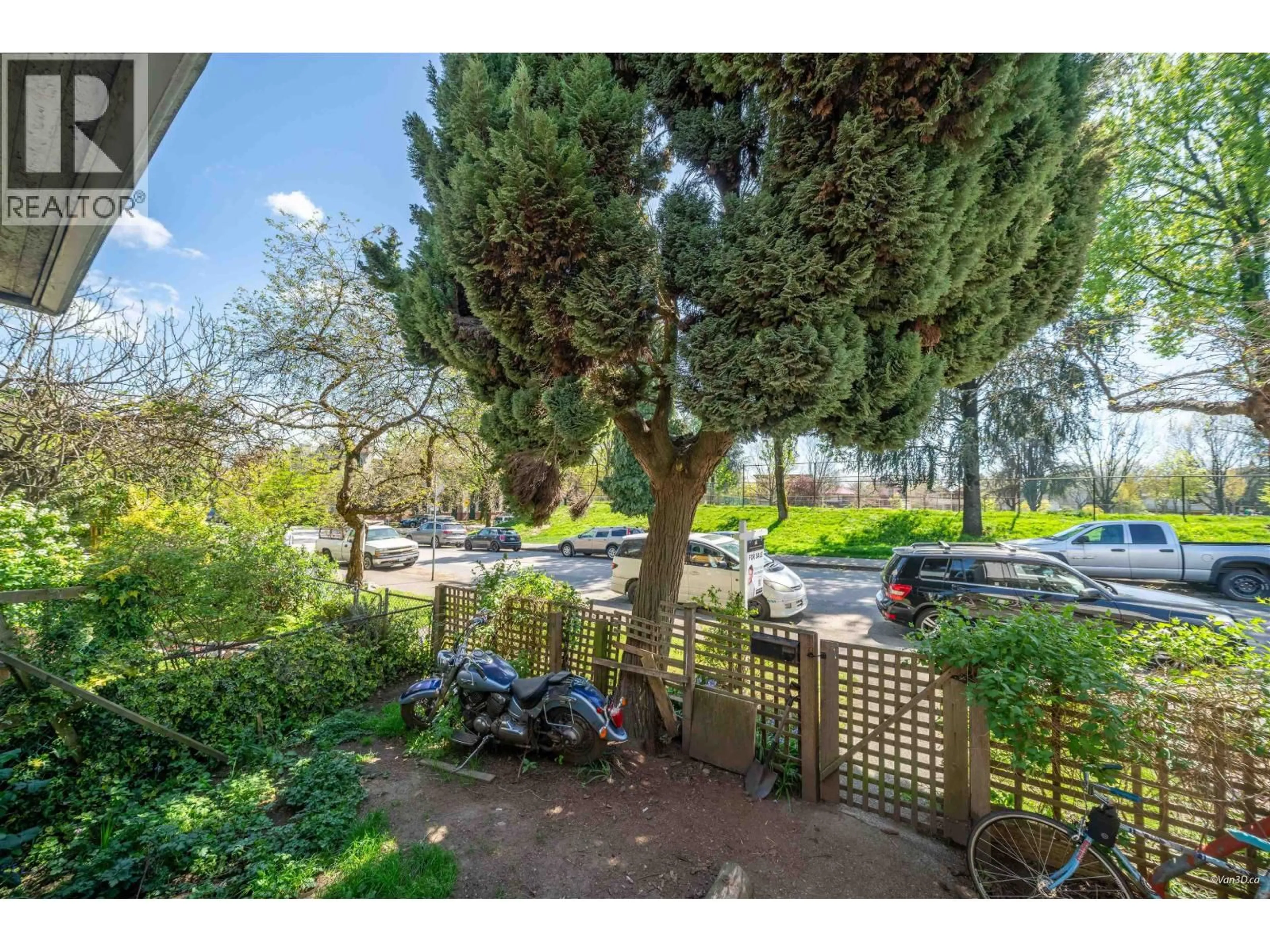 Unknown for 655 PENDER STREET, Vancouver British Columbia V6A1V6