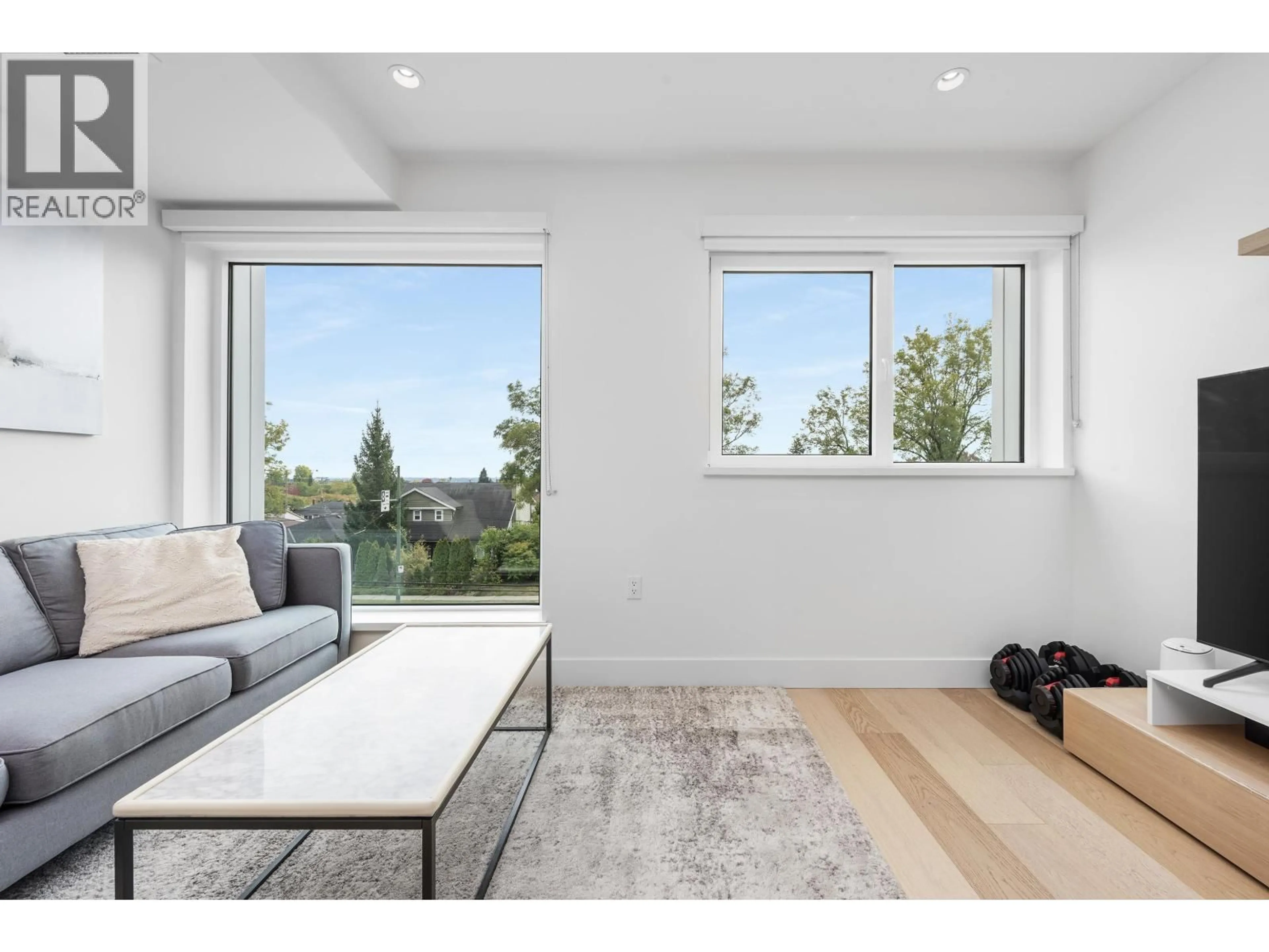 Unknown for 138 WOODSTOCK AVENUE, Vancouver British Columbia V5Y0N1