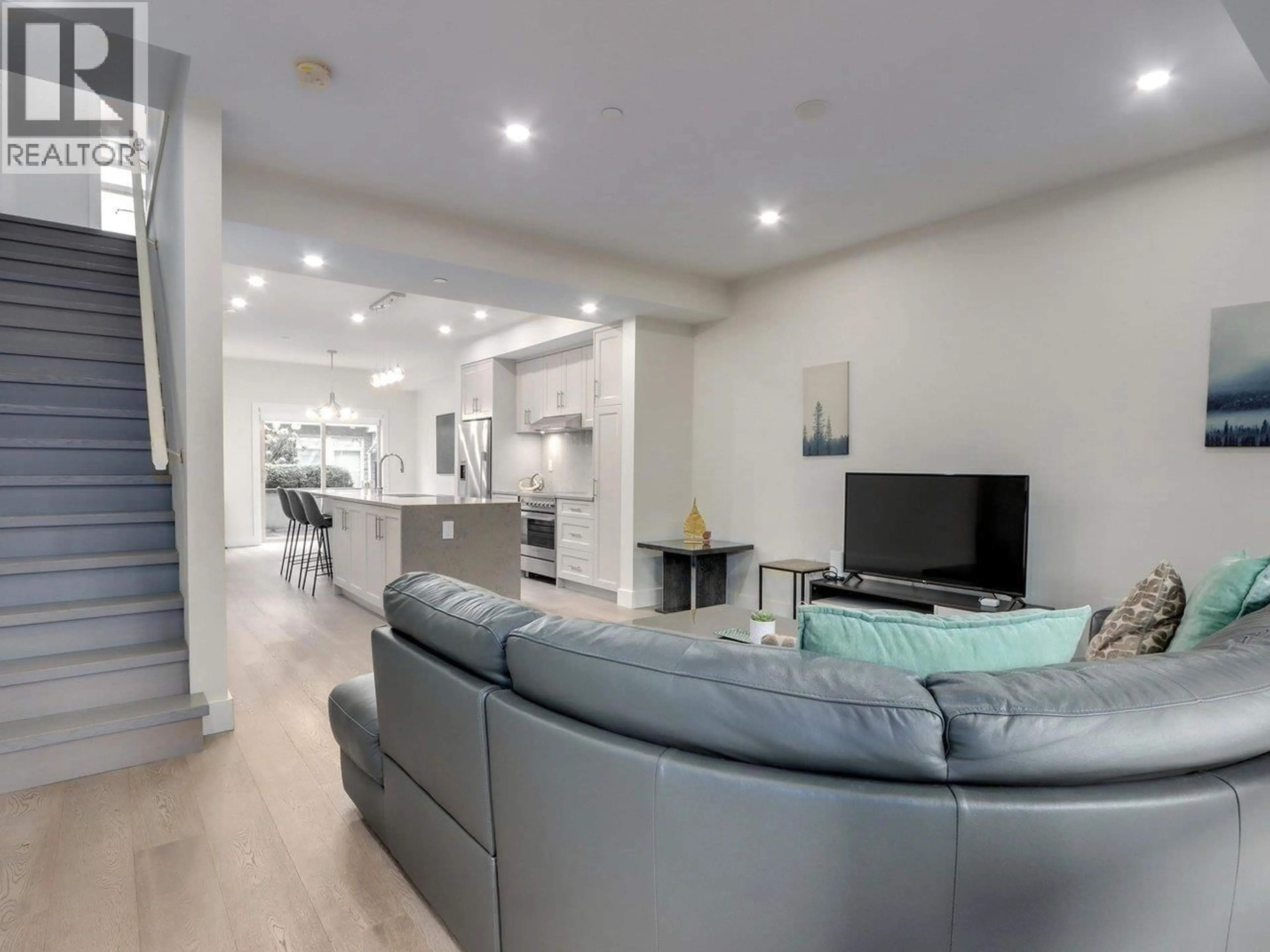 Unknown for 3 - 115 QUEENS ROAD, North Vancouver British Columbia V7N2K4