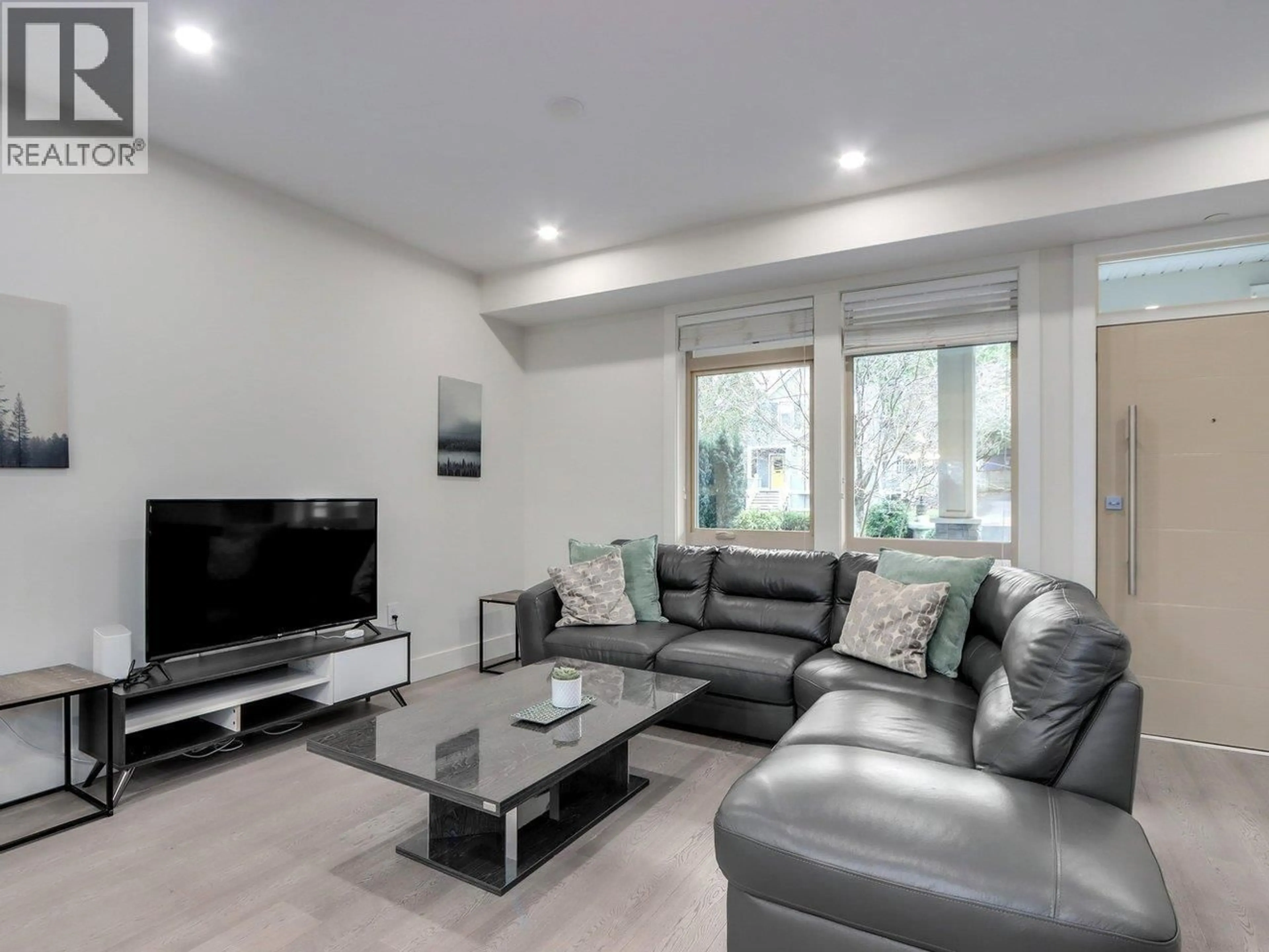 Unknown for 3 - 115 QUEENS ROAD, North Vancouver British Columbia V7N2K4