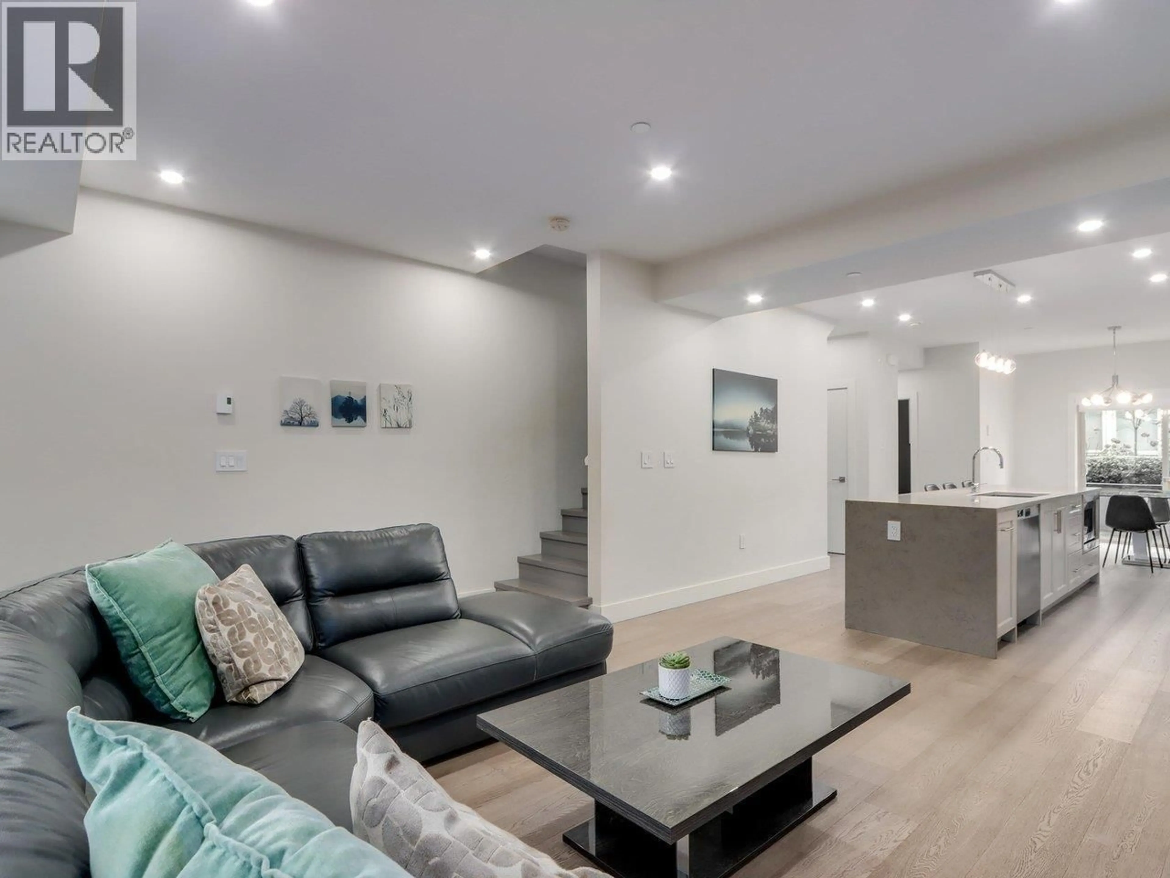 Unknown for 3 - 115 QUEENS ROAD, North Vancouver British Columbia V7N2K4