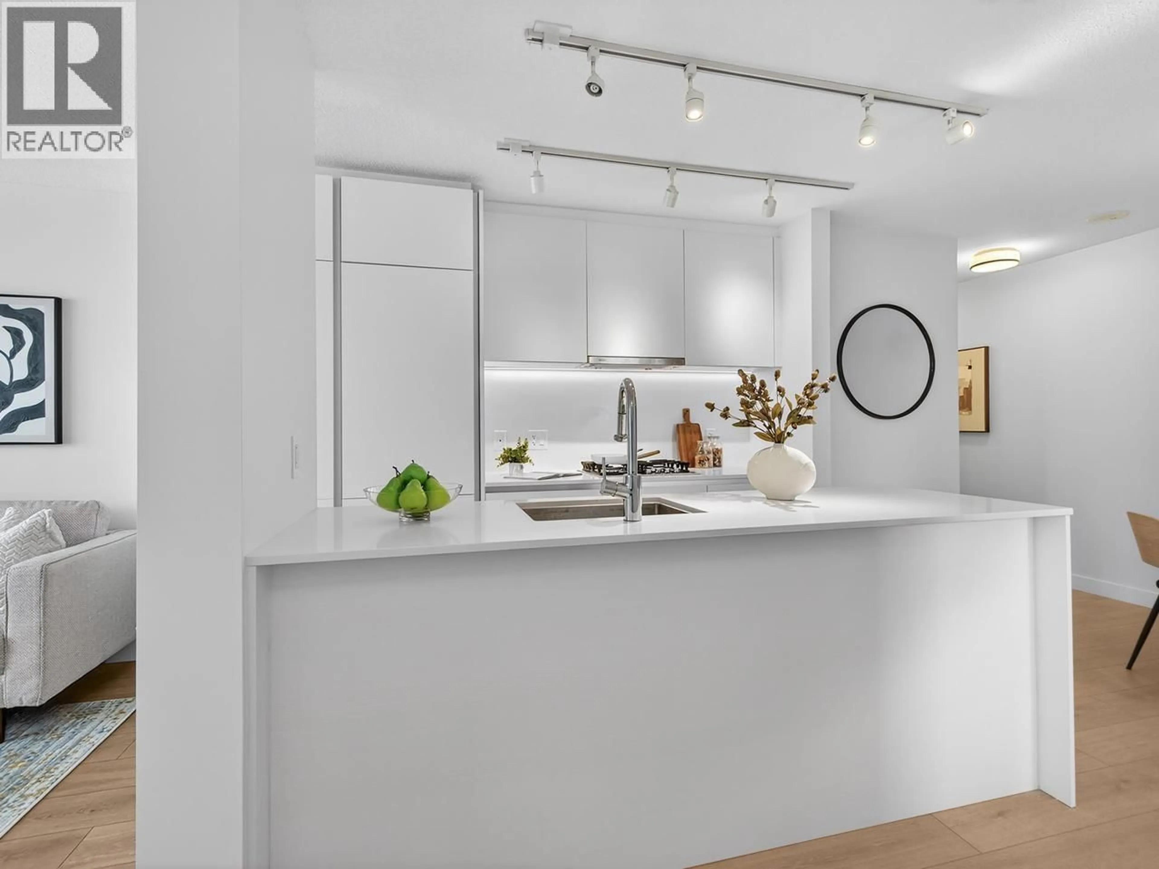 Unknown for 905 - 988 QUAYSIDE DRIVE, New Westminster British Columbia V3M0L5