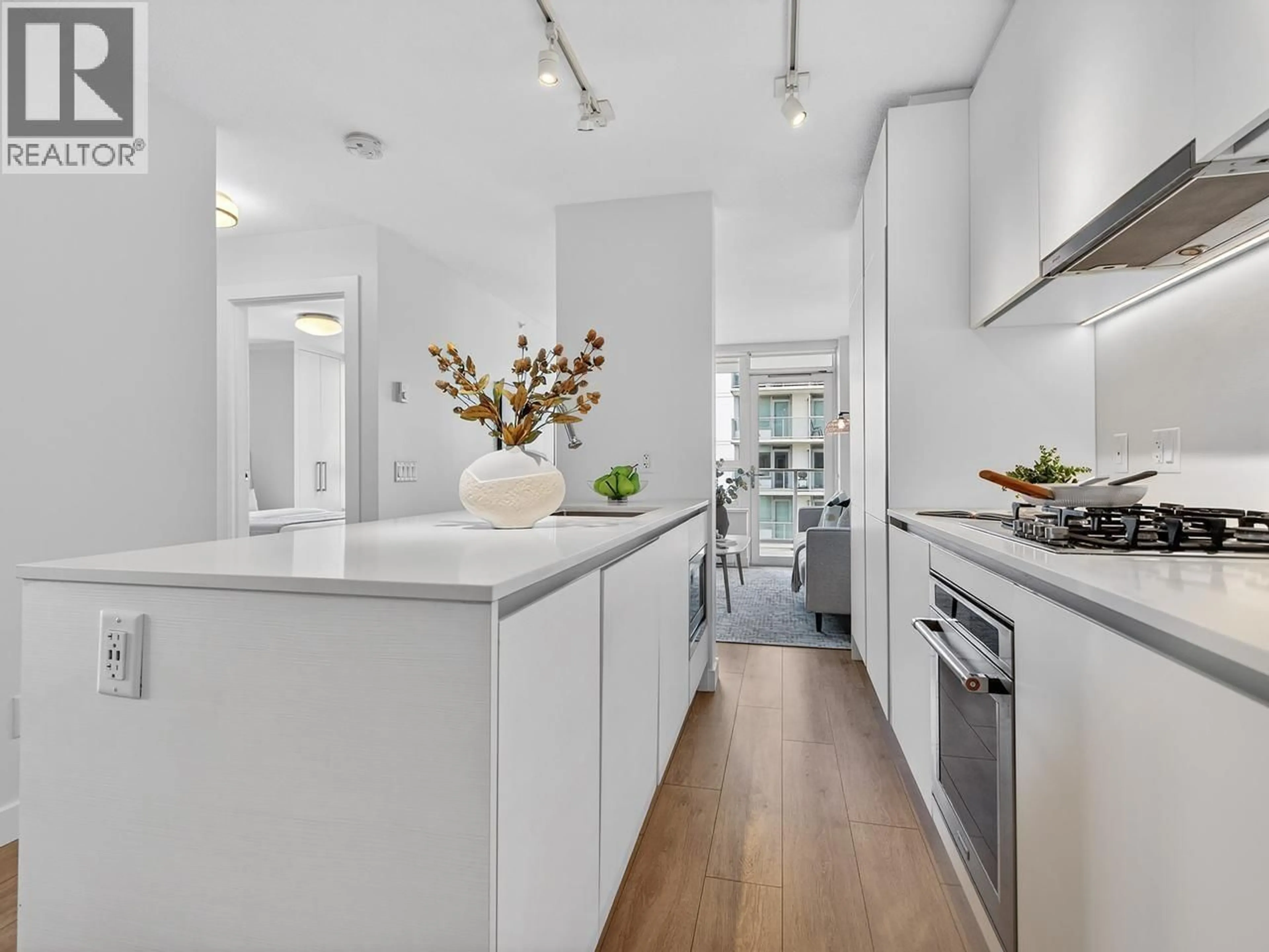 Unknown for 905 - 988 QUAYSIDE DRIVE, New Westminster British Columbia V3M0L5