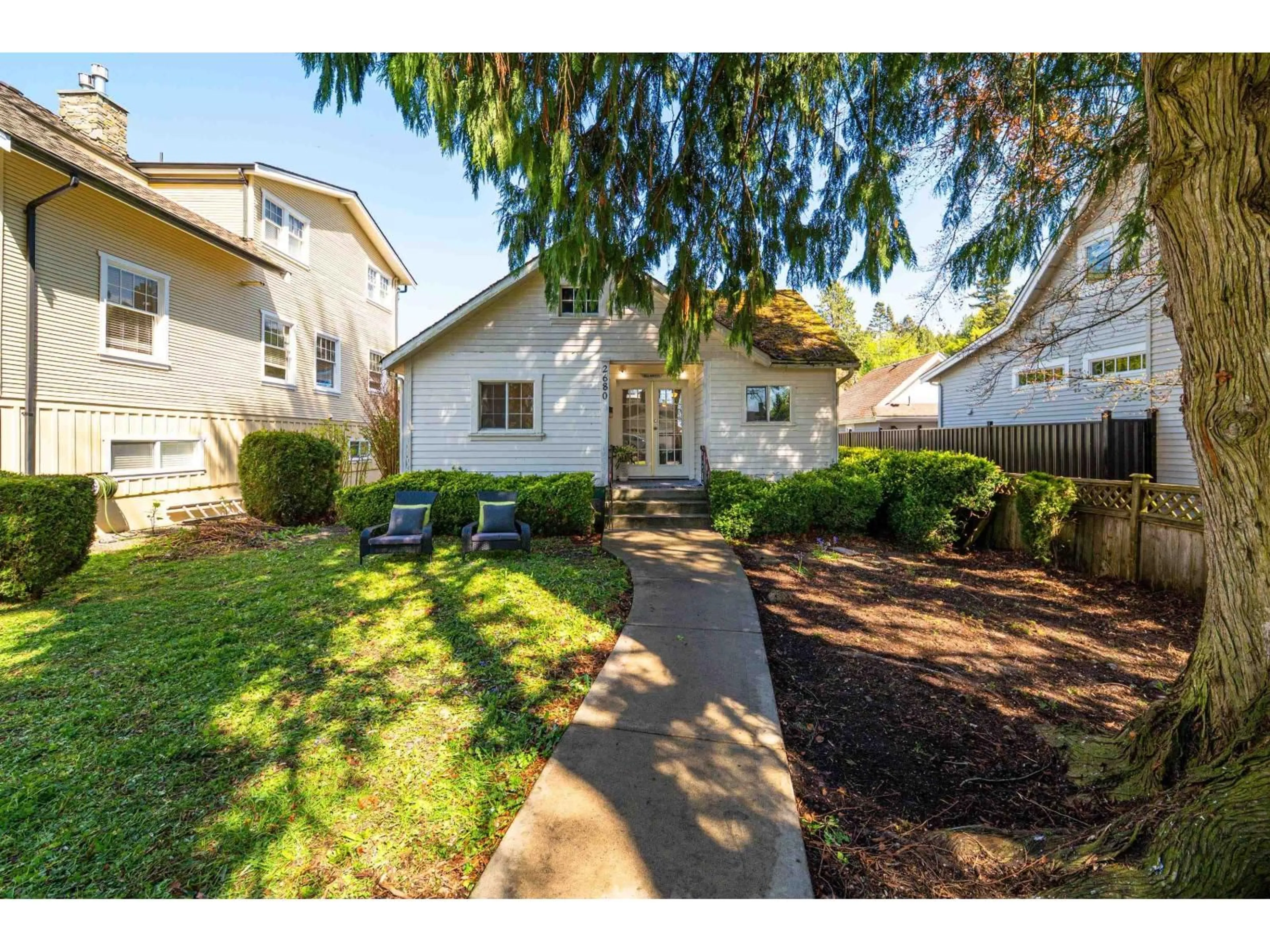 Unknown for 2680 MCBRIDE AVENUE, Surrey British Columbia V4A3G1
