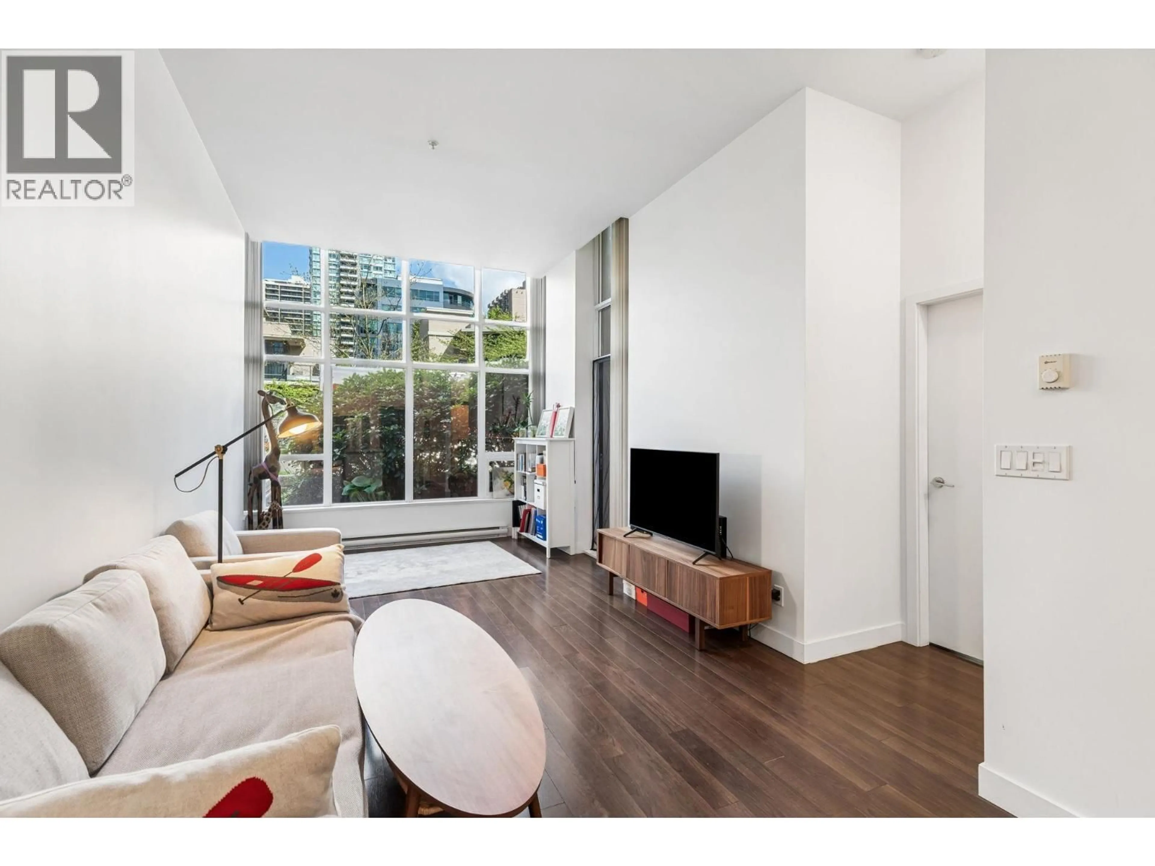 Unknown for 101 - 2077 ROSSER AVENUE, Burnaby British Columbia V5C0E1