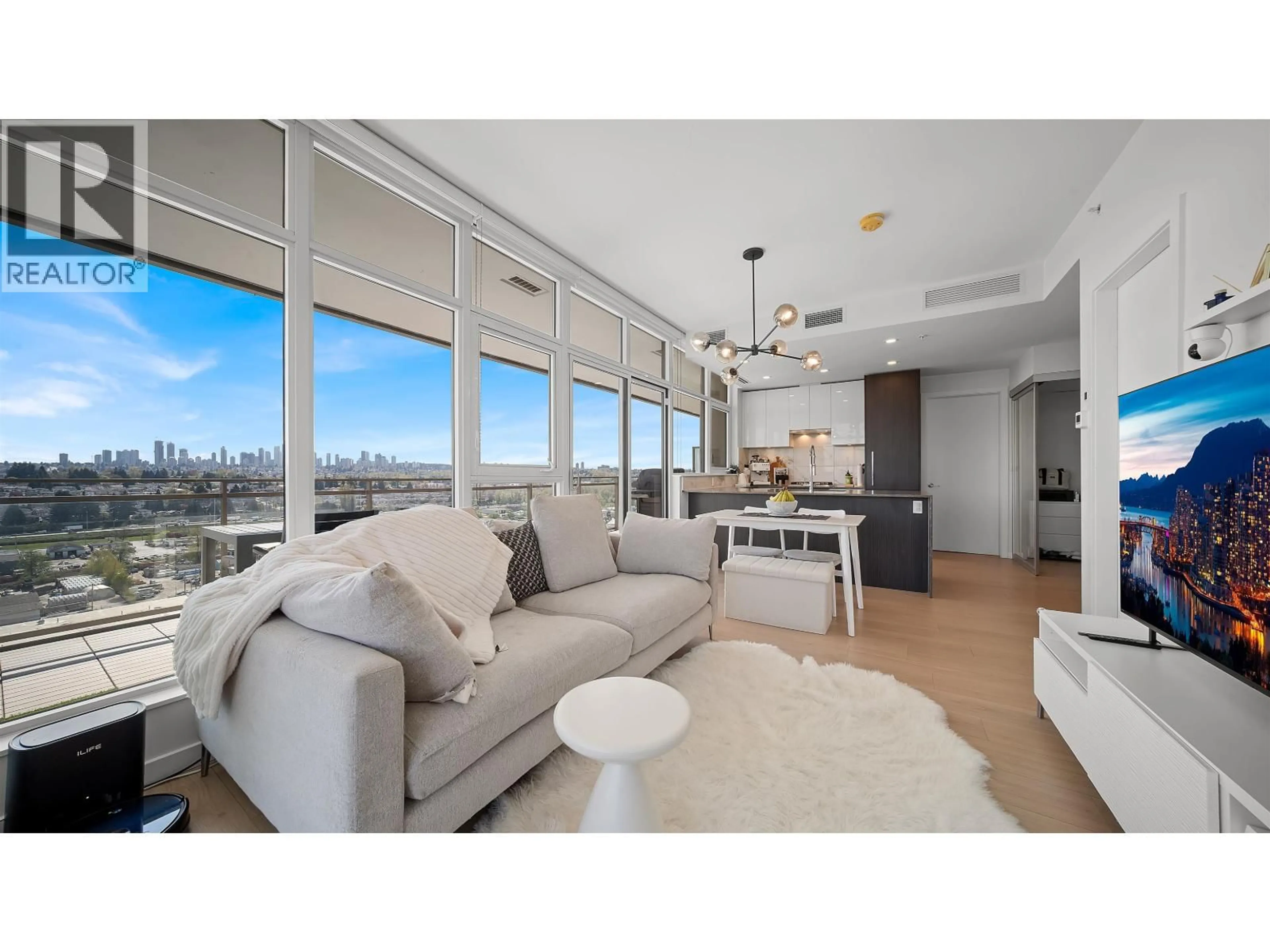 Living room with furniture, unknown for 1805 - 5333 GORING STREET, Burnaby British Columbia V5B0B6