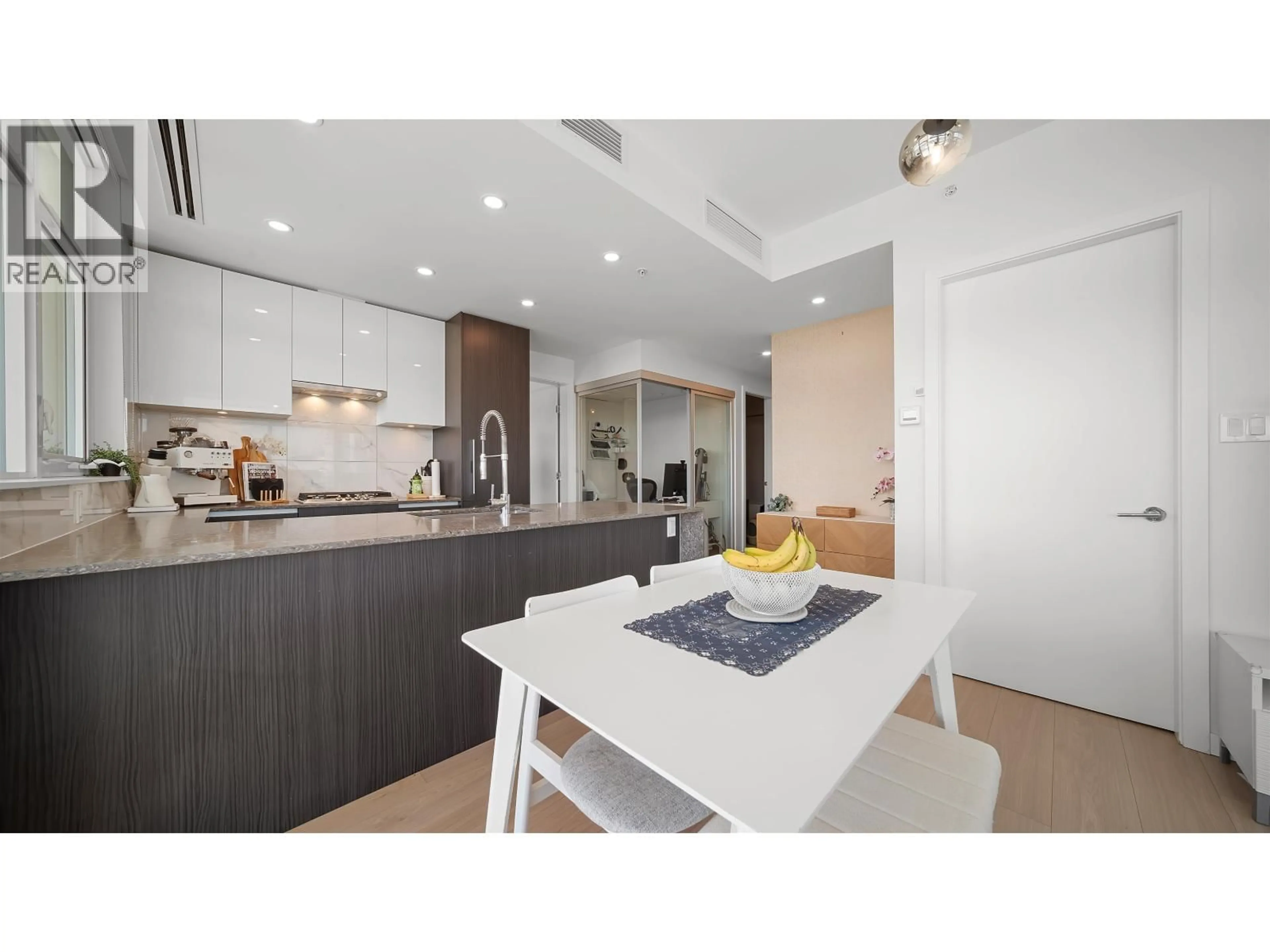 Open concept kitchen, unknown for 1805 - 5333 GORING STREET, Burnaby British Columbia V5B0B6