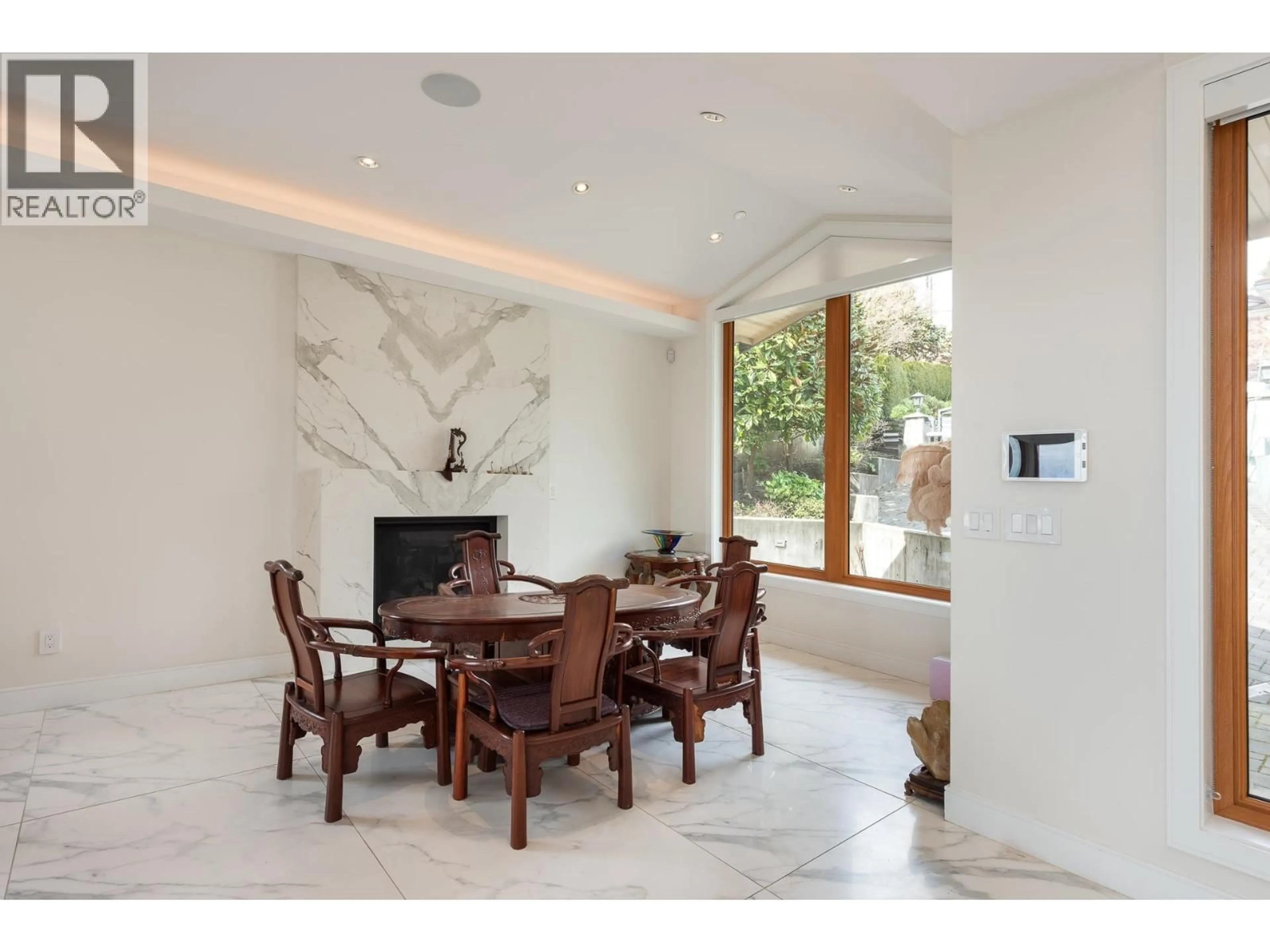 Dining room, ceramic/tile floor for 1160 QUEENS AVENUE, West Vancouver British Columbia V7S2K2