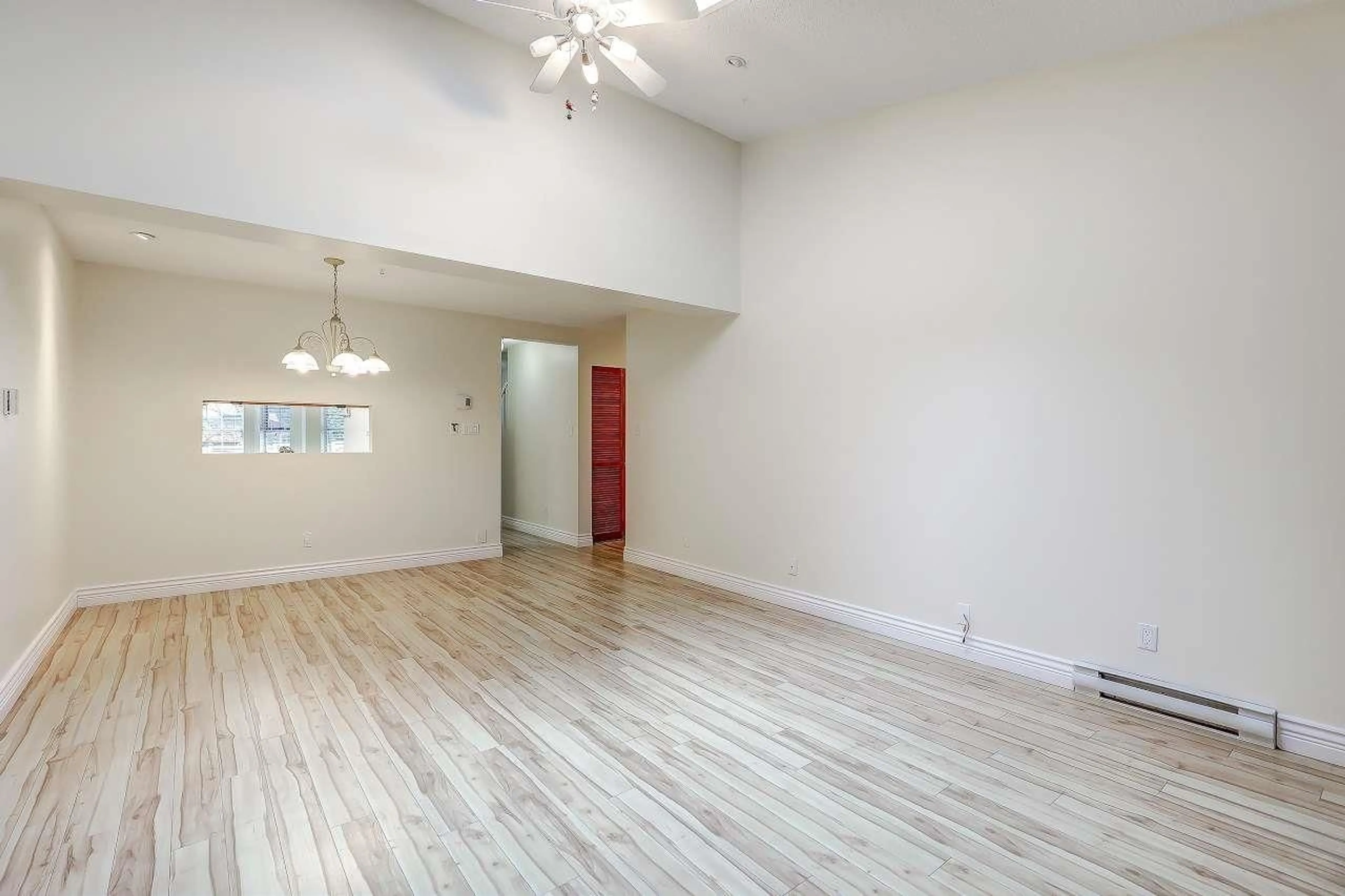 A pic of a room for 57 - 6537 138TH STREET, Surrey British Columbia V3W0C6