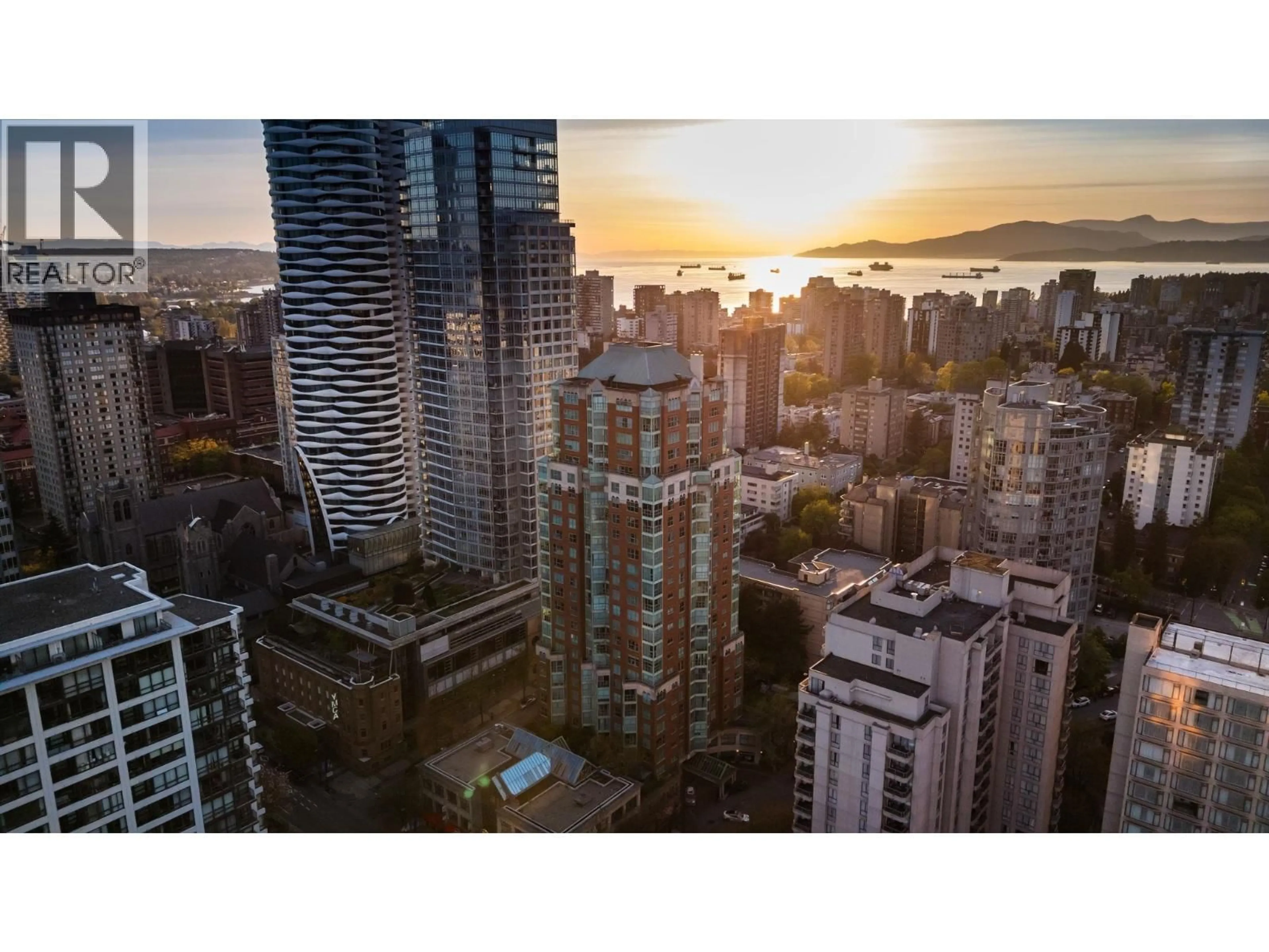 A pic from outside/outdoor area/front of a property/back of a property/a pic from drone, city buildings view from balcony for 2301 - 909 BURRARD STREET, Vancouver British Columbia V6Z2N2