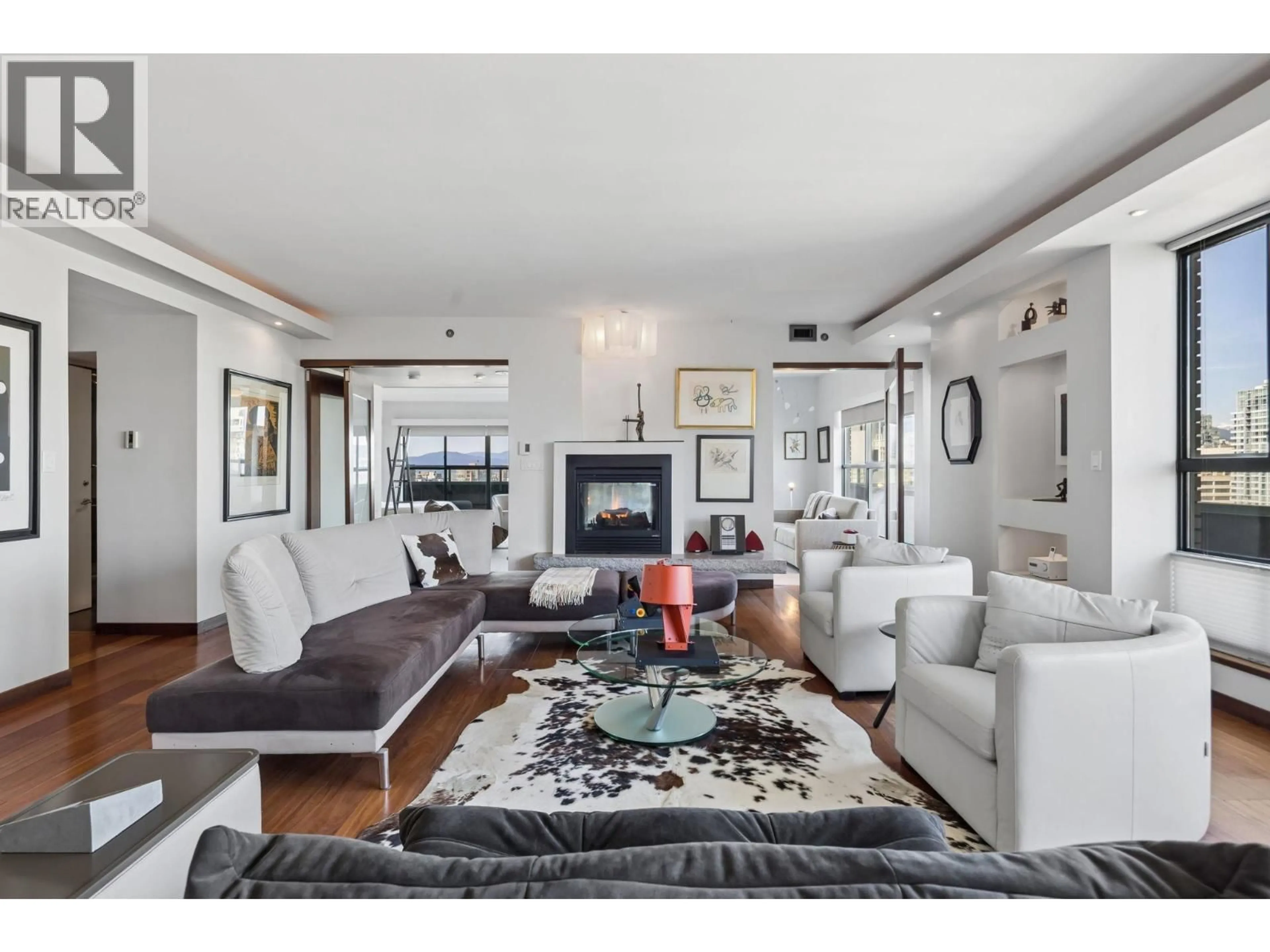 Living room with furniture, unknown for 2301 - 909 BURRARD STREET, Vancouver British Columbia V6Z2N2