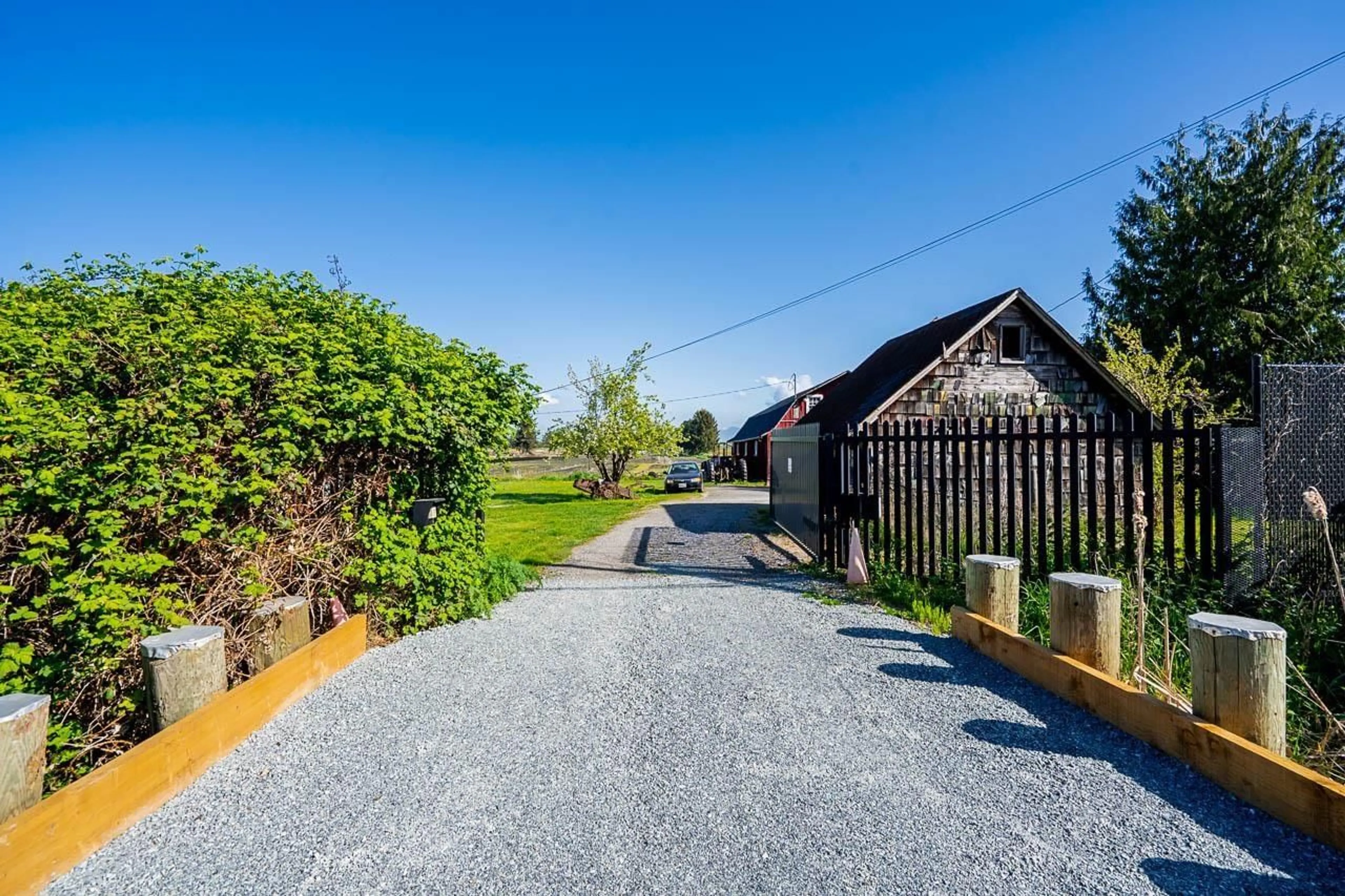 A pic from outside/outdoor area/front of a property/back of a property/a pic from drone, street for 15675 40TH AVENUE, Surrey British Columbia V3Z1E6