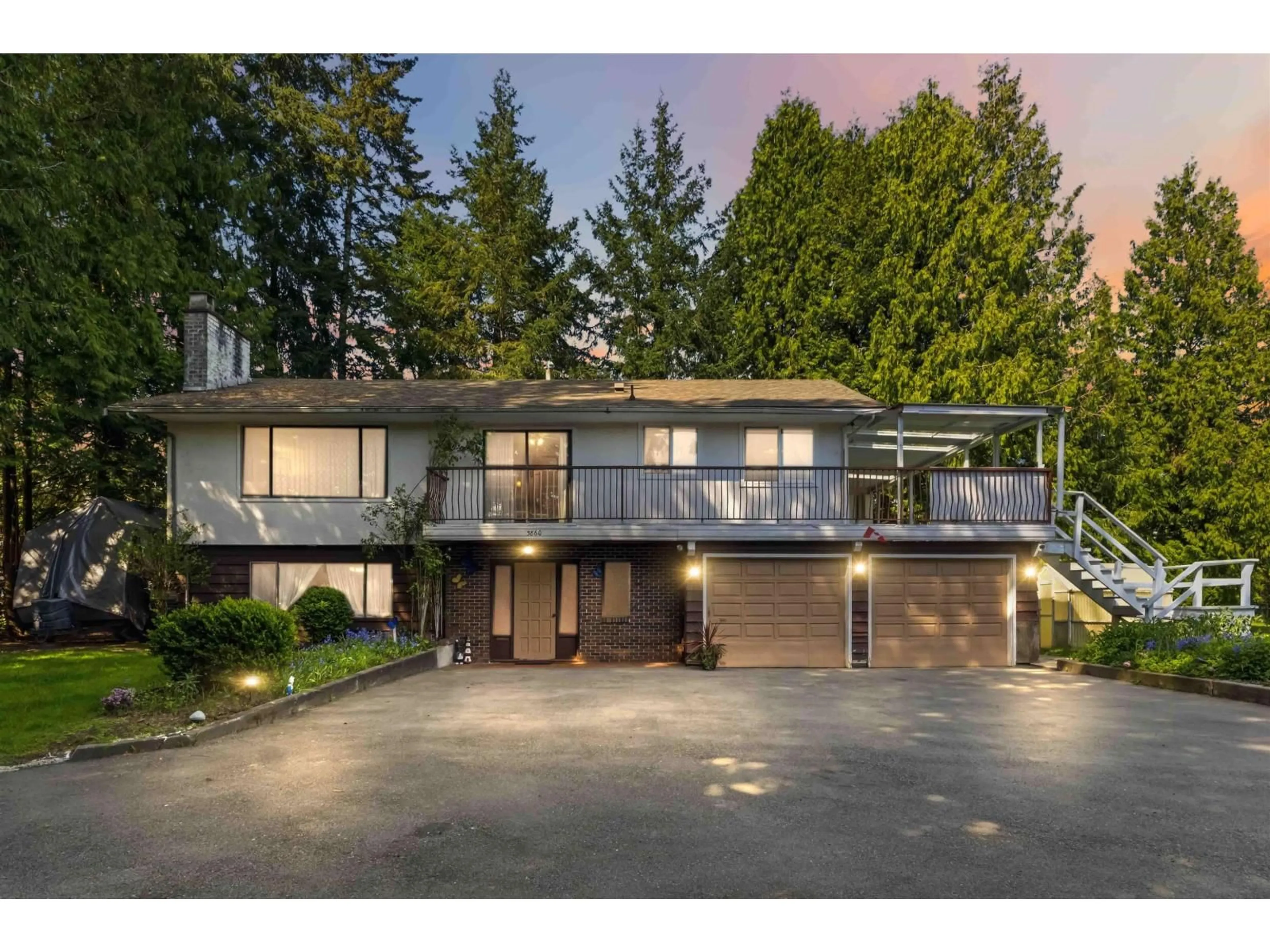 A pic from outside/outdoor area/front of a property/back of a property/a pic from drone, street for 5860 172 STREET, Surrey British Columbia V3S3Z6