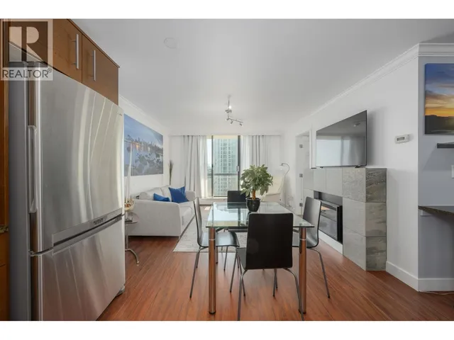 608 - 145 ST. GEORGES AVENUE, North Vancouver 3