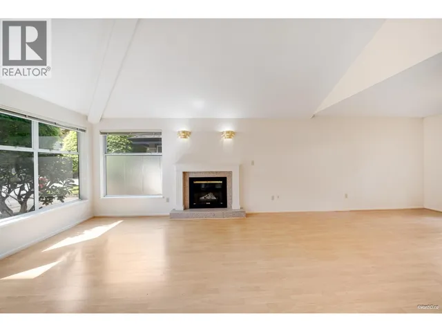 10 - 10900 NO. 2 ROAD, Richmond 4
