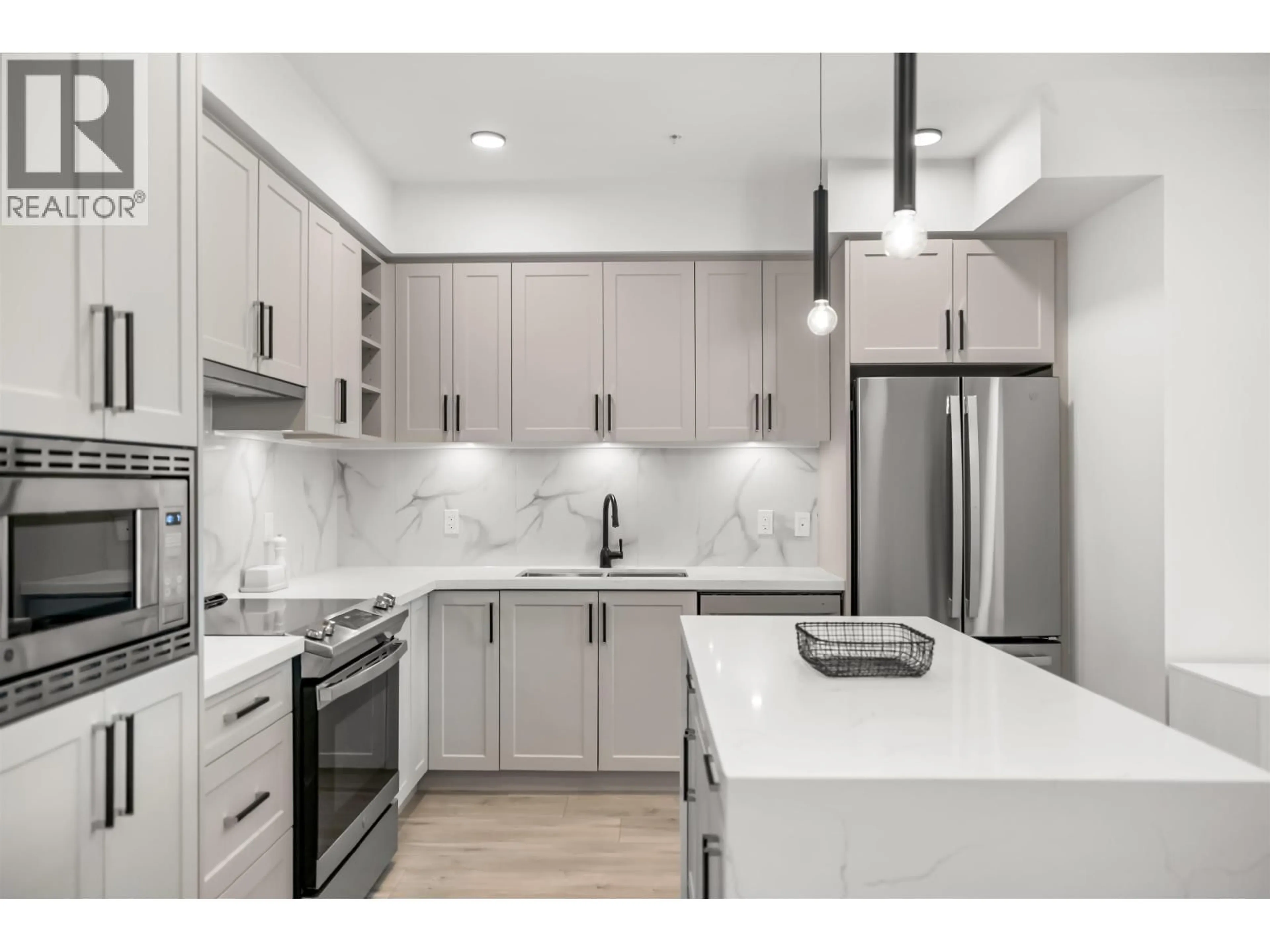 Open concept kitchen, unknown for 306 - 12109 223 STREET, Maple Ridge British Columbia V2X5Y6