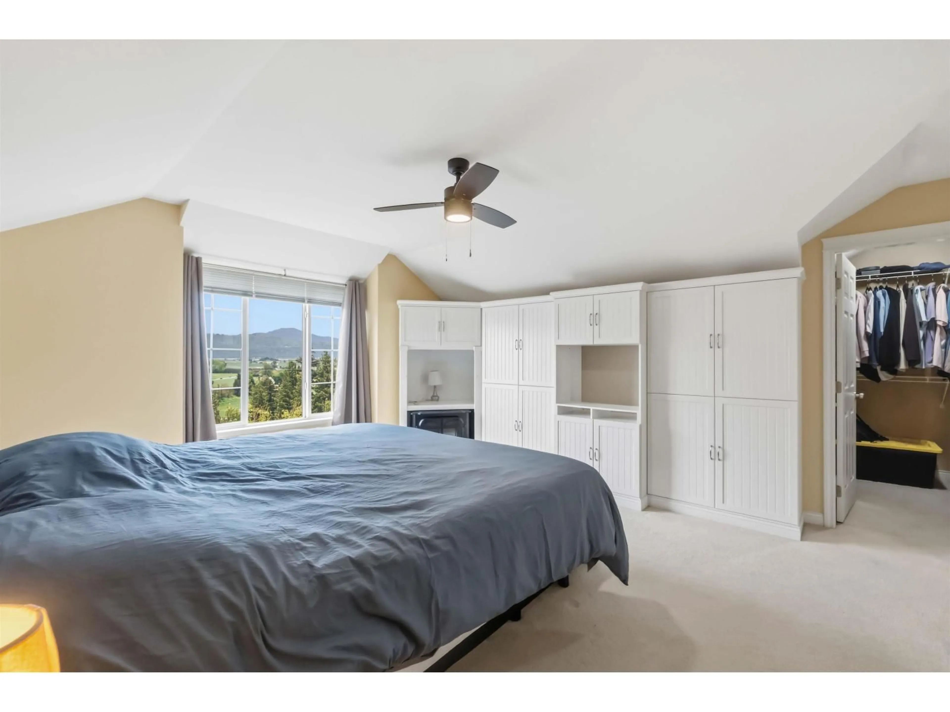 A pic of a room for 11 - 2088 WINFIELD DRIVE, Abbotsford British Columbia V3G3C3