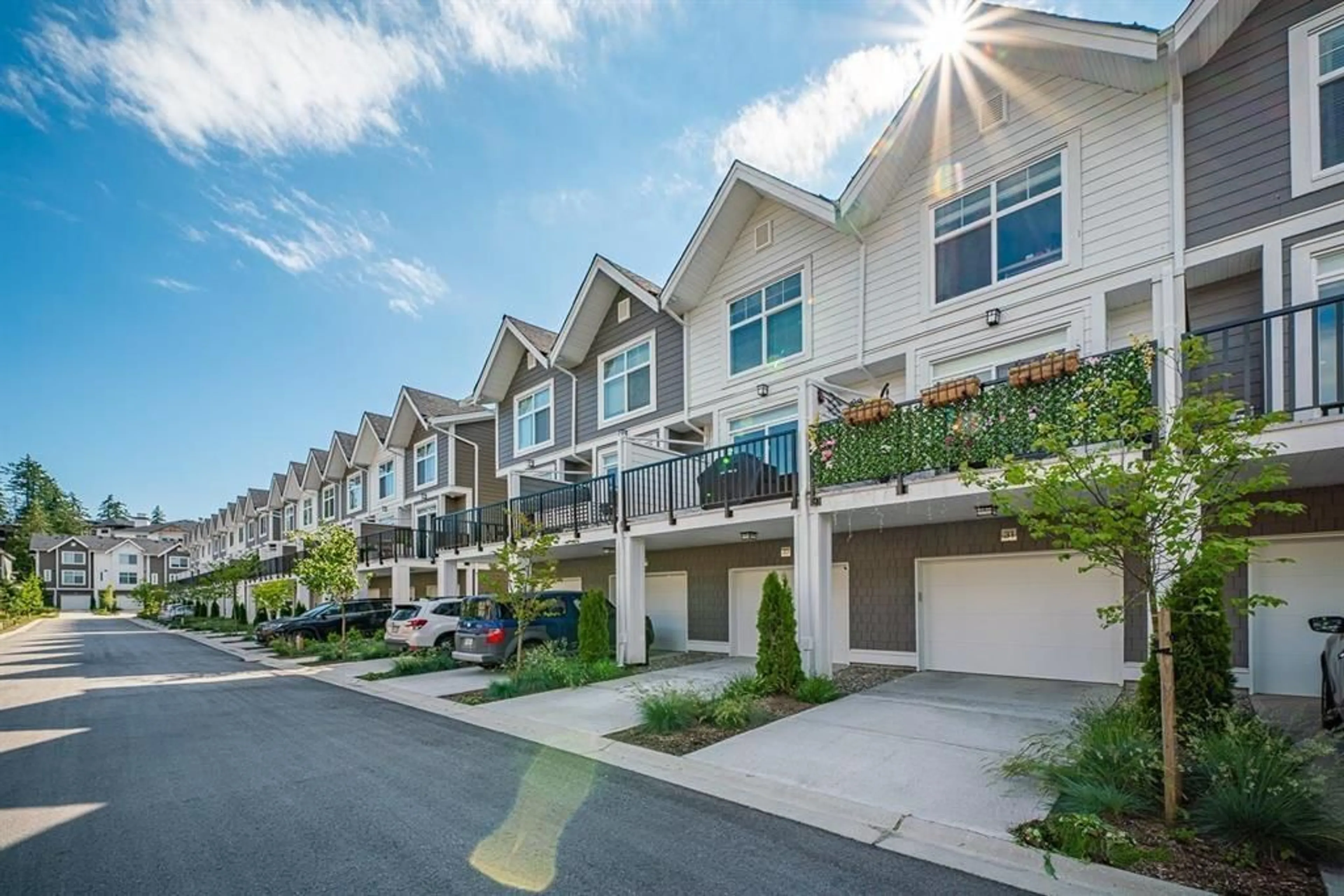 Home with vinyl exterior material, street for 31 - 14541 WINTER CRESCENT, White Rock British Columbia V4P0G5