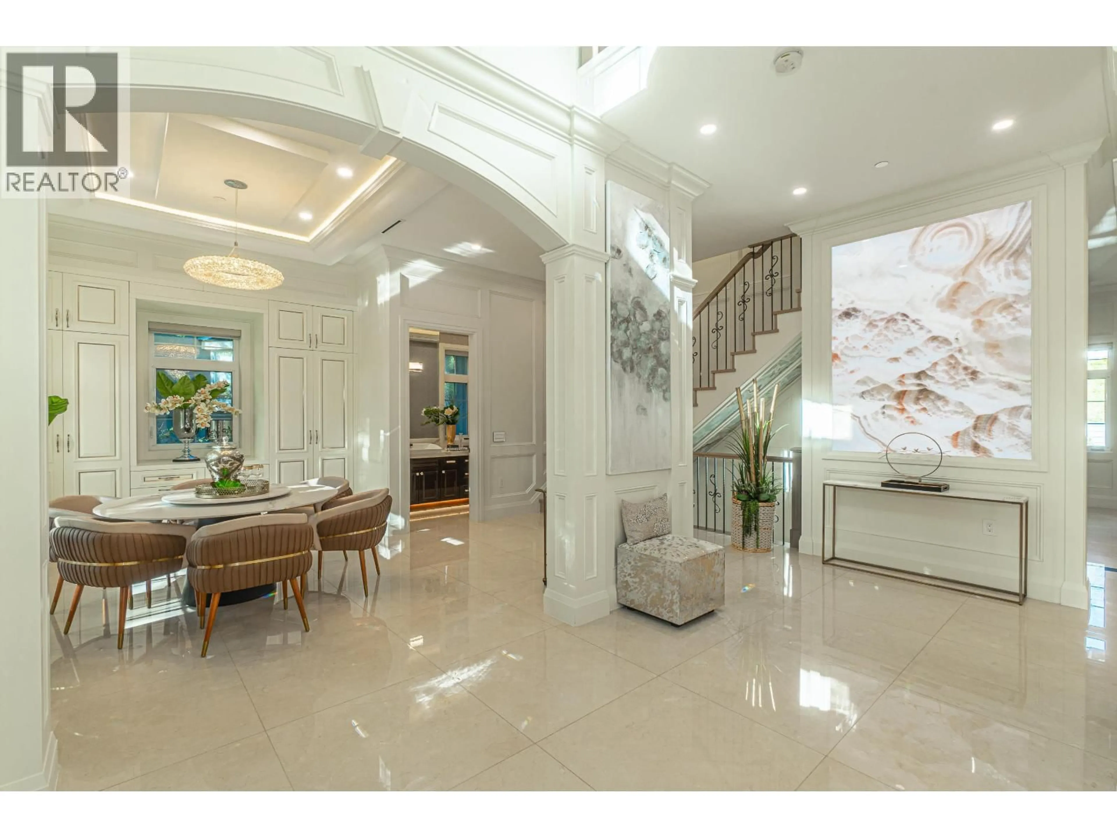 Indoor foyer for 6038 MARGUERITE STREET, Vancouver British Columbia V6M3L1