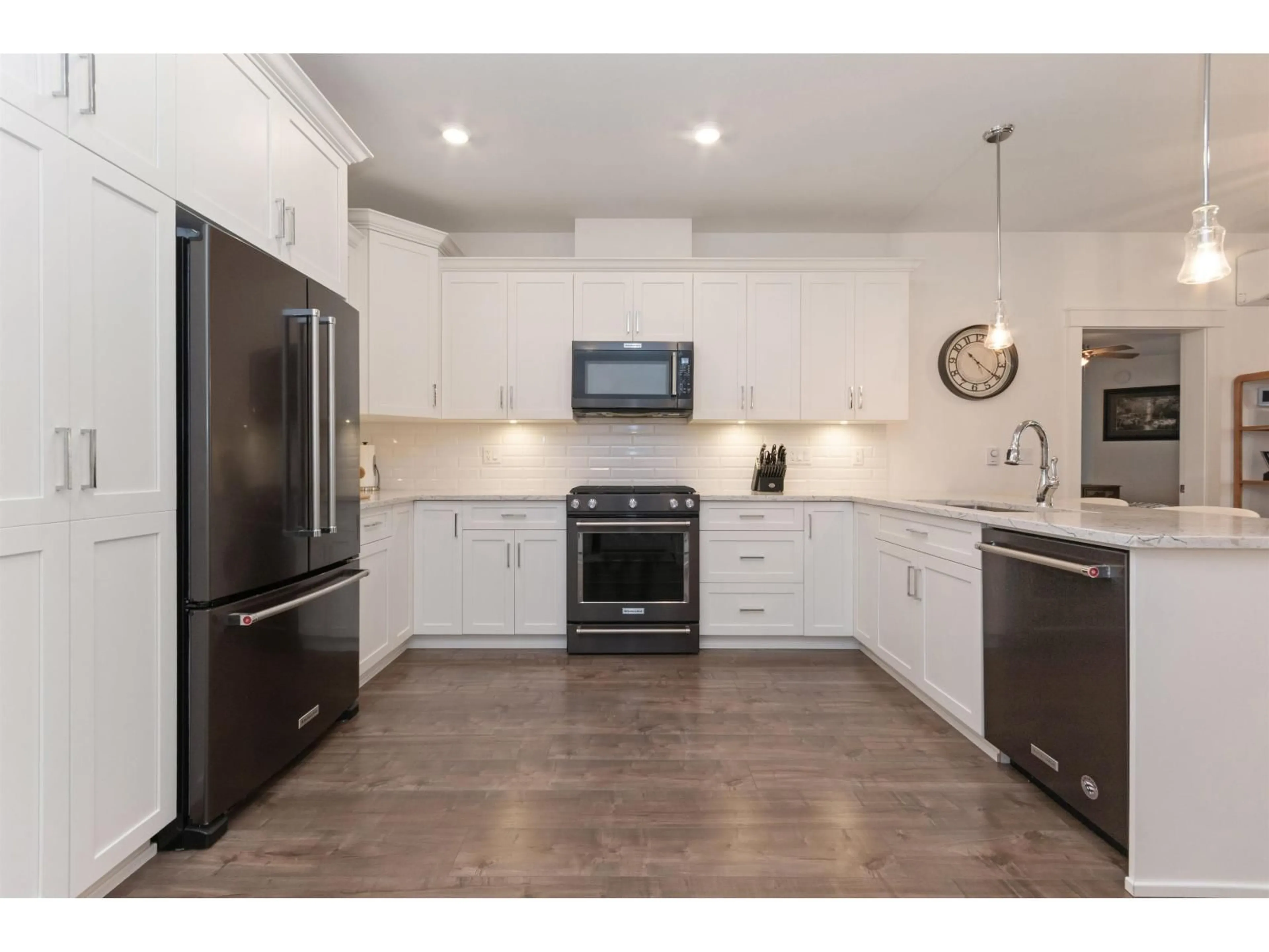 Open concept kitchen, unknown for 101 - 5380 TYEE LANE, Chilliwack British Columbia V2R6B6