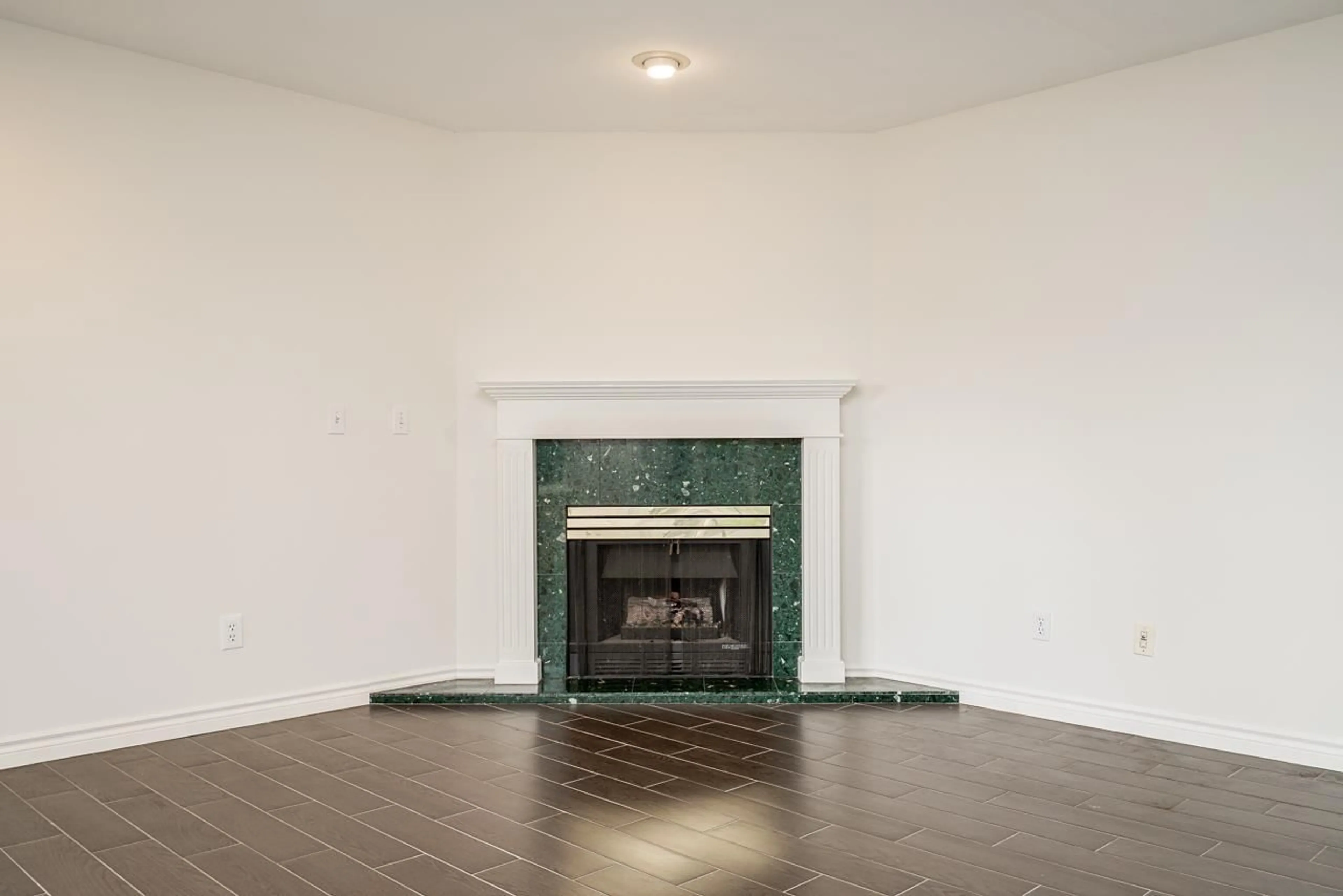 A pic of a room for 55 - 16061 85 AVENUE, Surrey British Columbia V4N4Y5