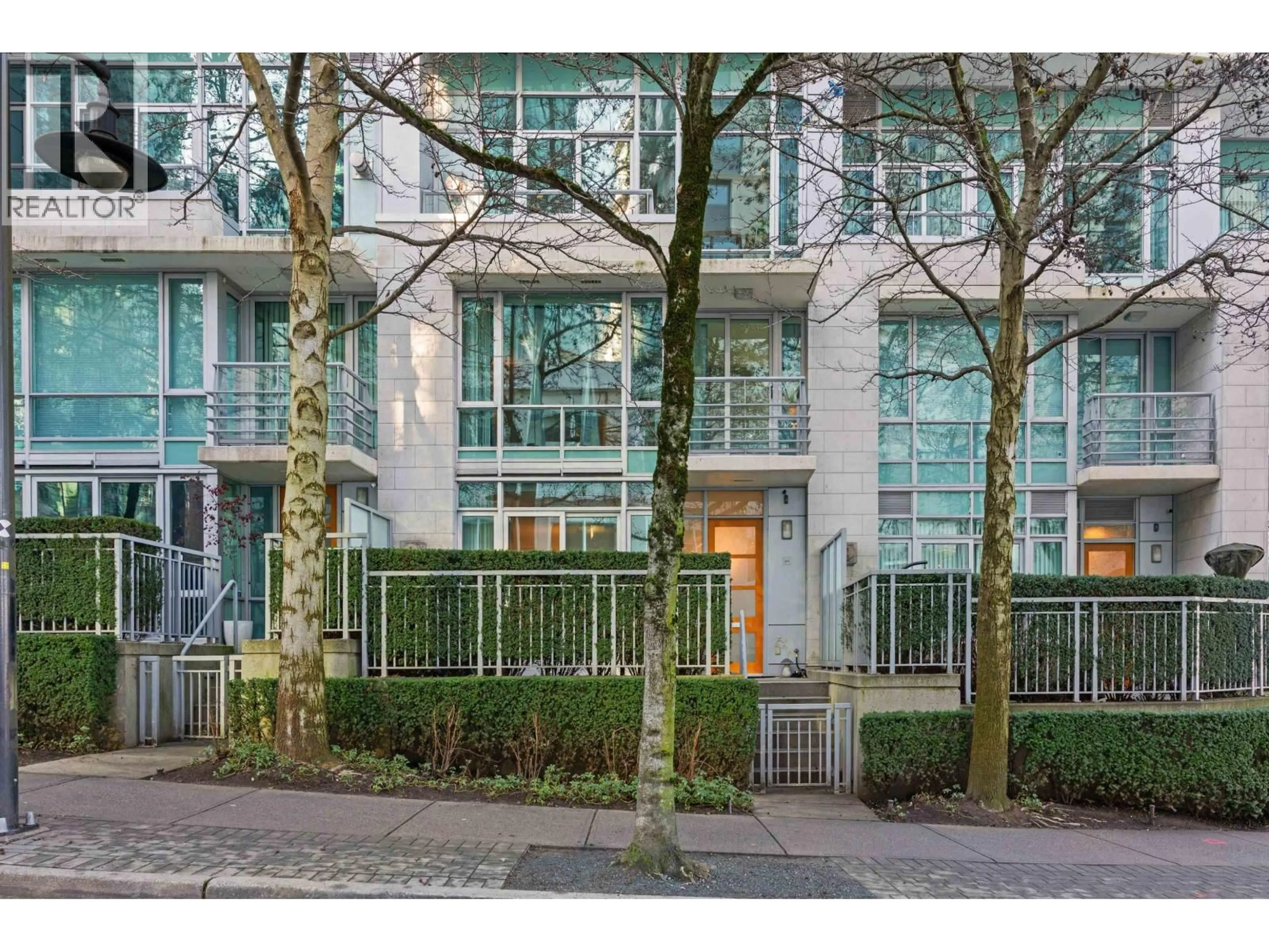 Unknown for 493 BROUGHTON STREET, Vancouver British Columbia V6G3E8