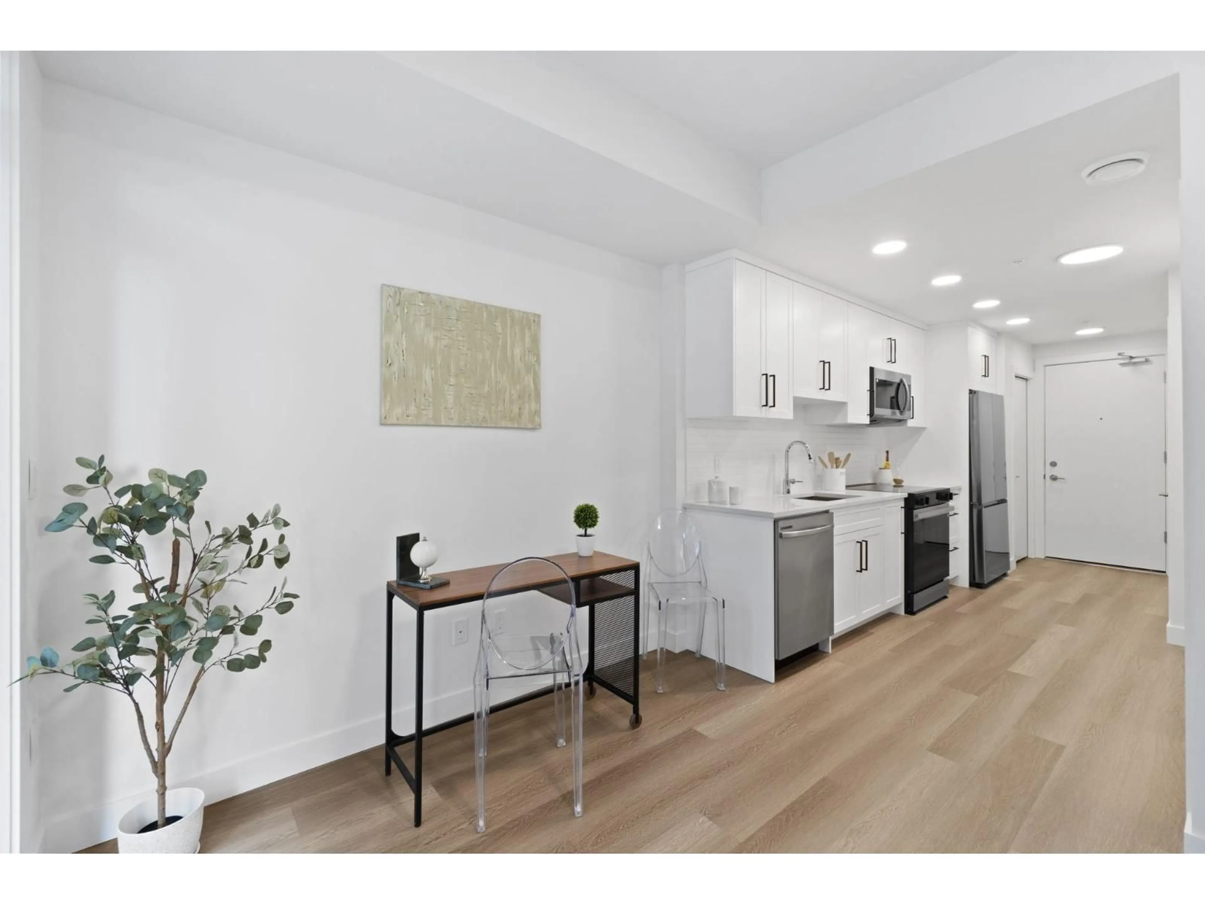 Unknown for 304 - 33820 SOUTH FRASER WAY, Abbotsford British Columbia V2S2C5