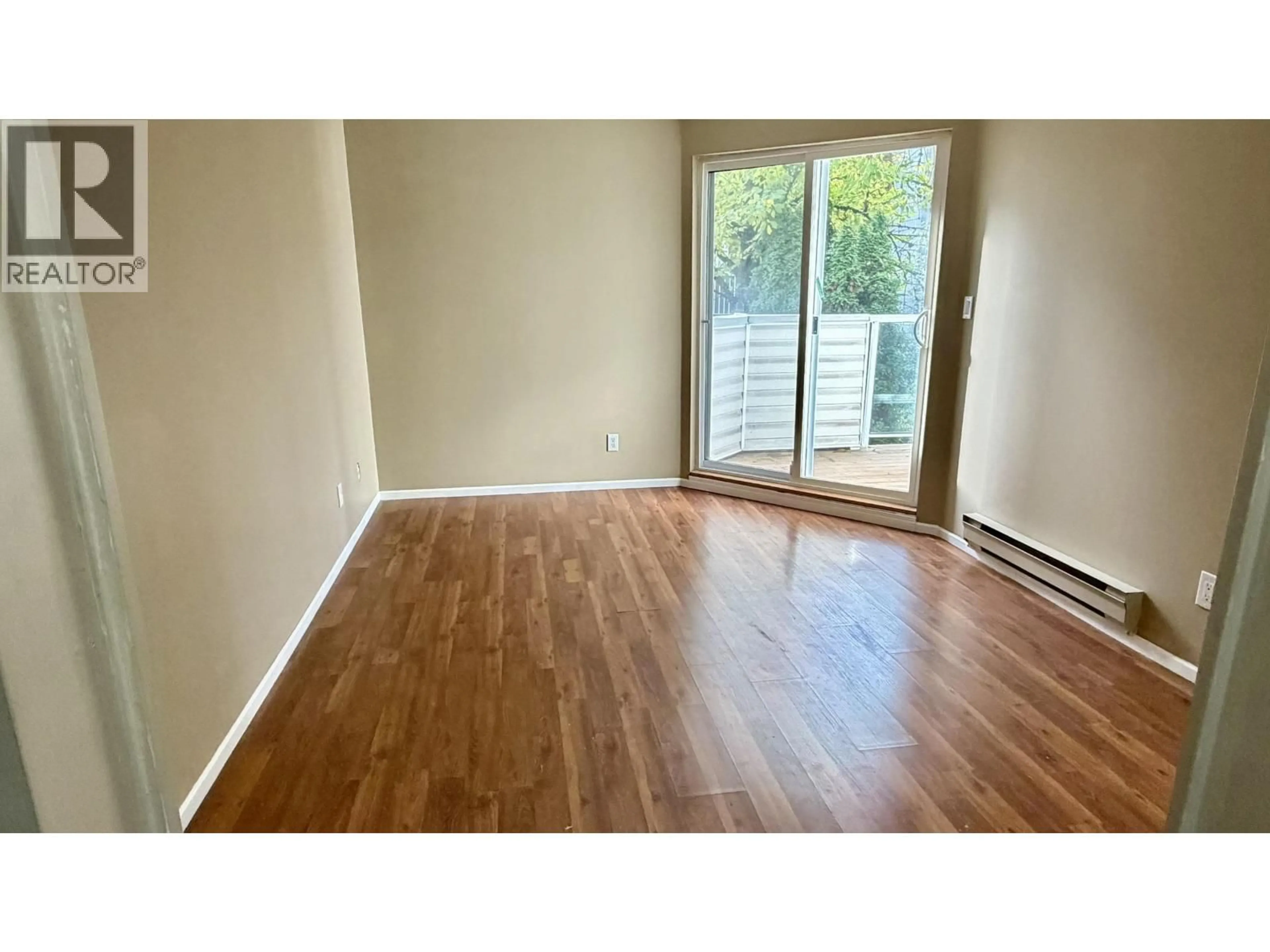 A pic of a room for 104 - 11963 223 STREET, Maple Ridge British Columbia V2X5Y4