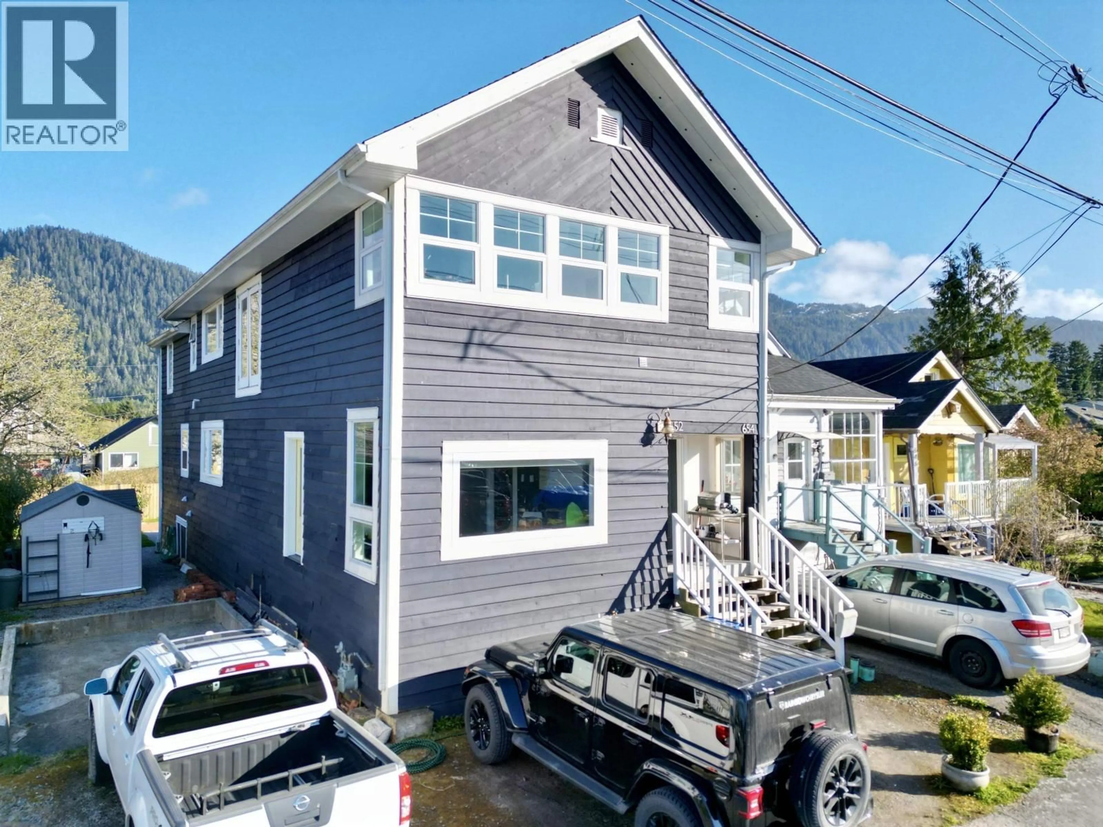Home with vinyl exterior material, street for 654 4TH AVENUE, Prince Rupert British Columbia V8J1P1