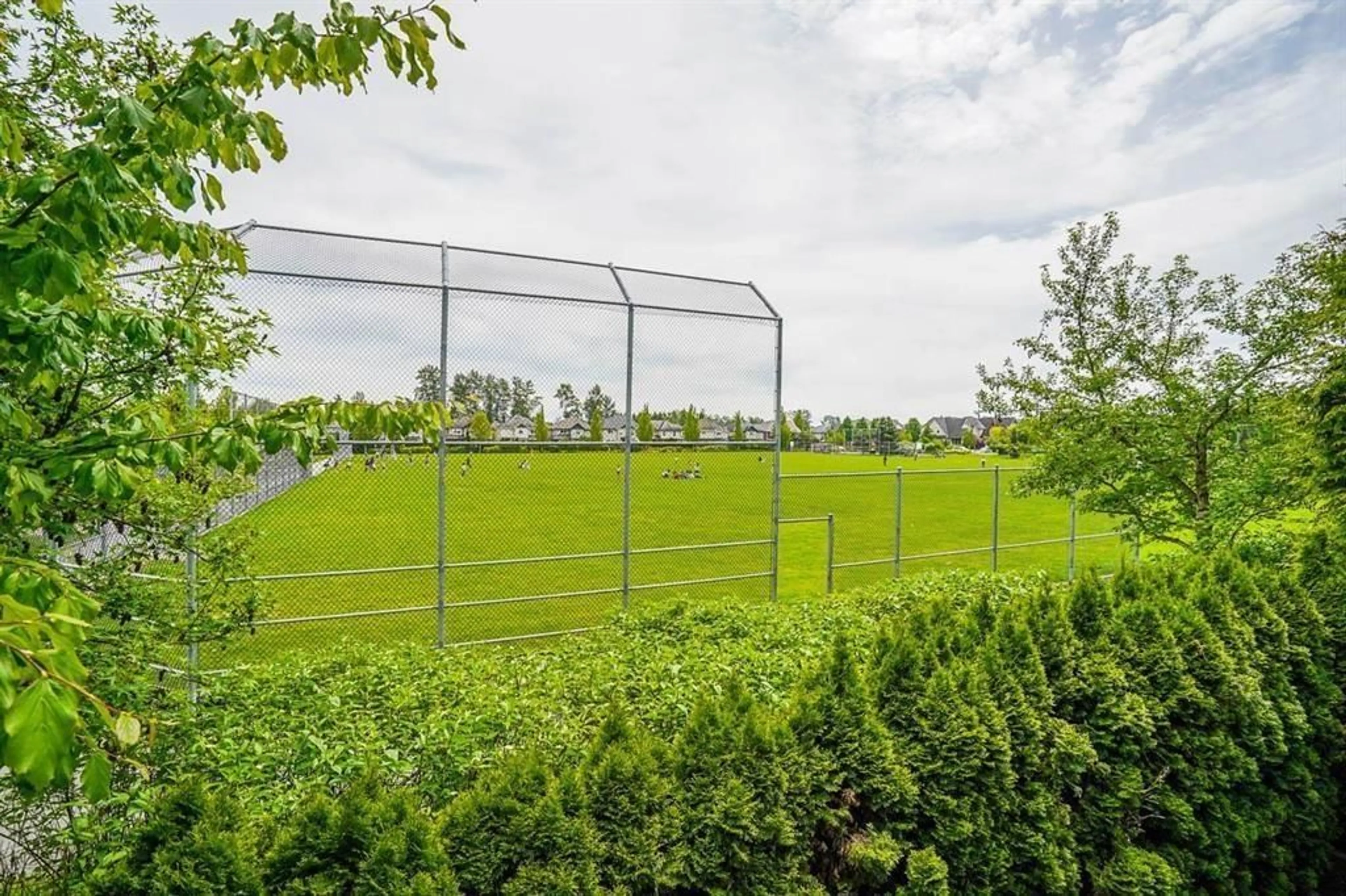 Patio, unknown for 25 - 8250 209B STREET, Langley British Columbia V2Y0J7