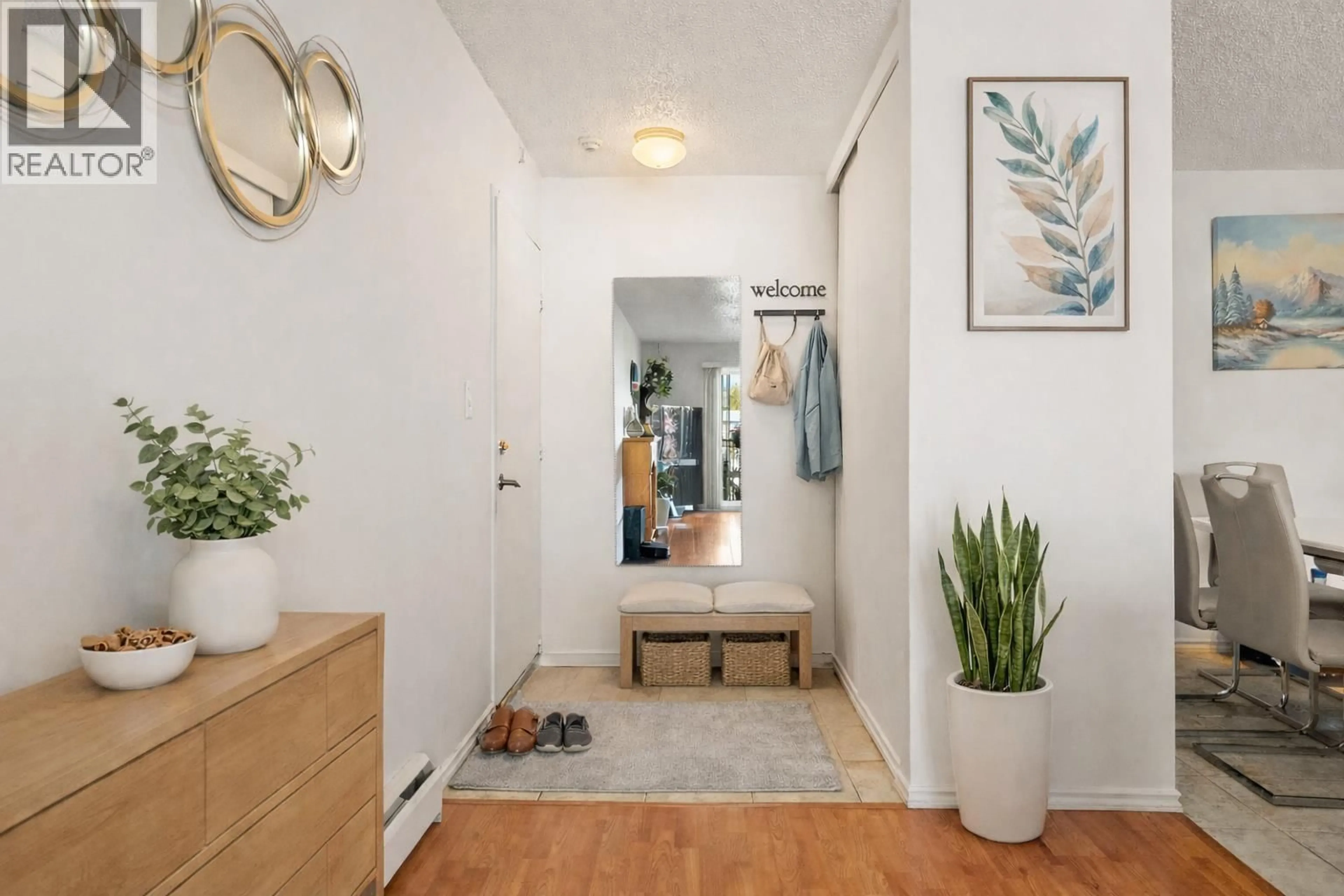Indoor entryway for 306 - 7240 LINDSAY ROAD, Richmond British Columbia V7C3M6