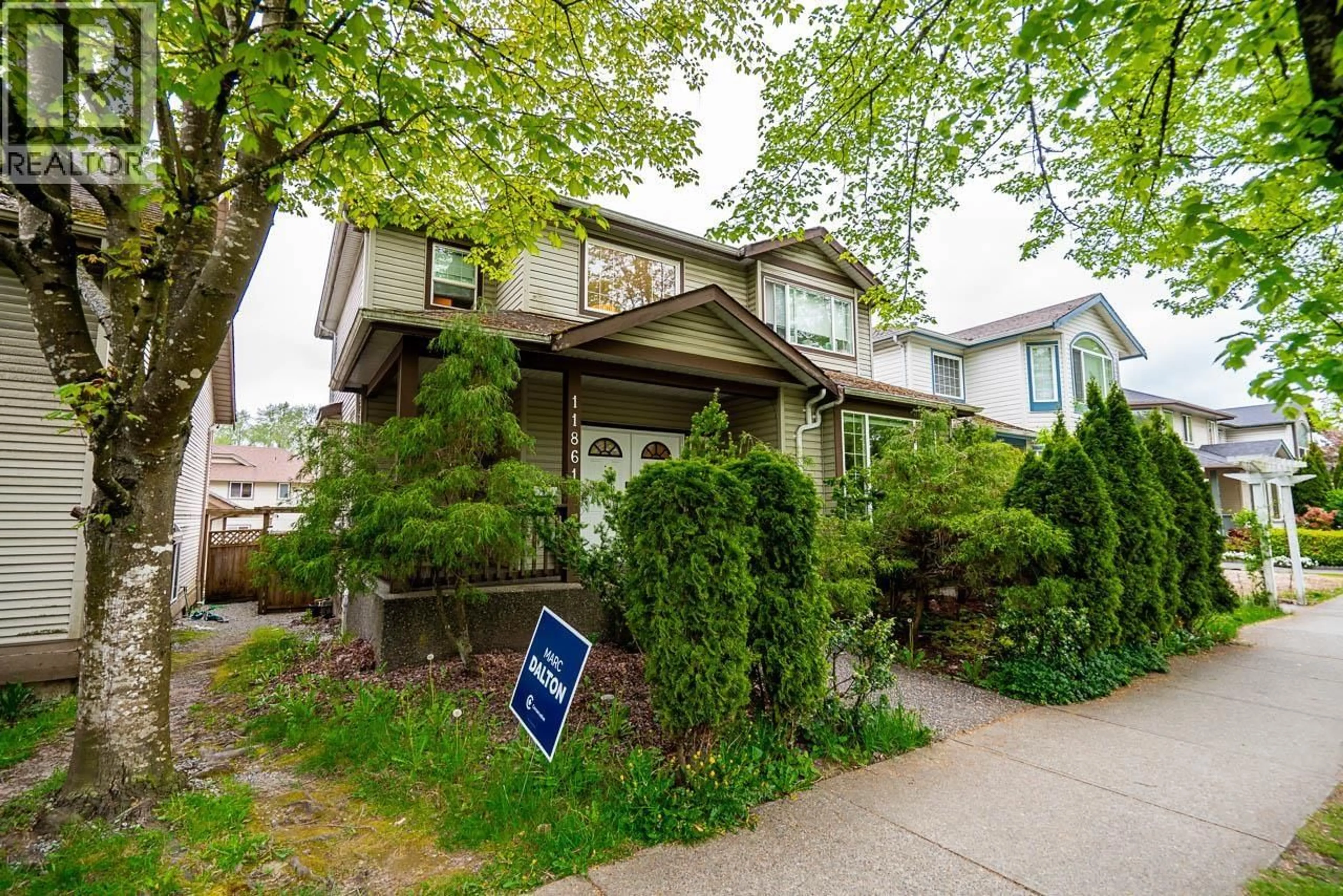 Patio, street for 11861 240 STREET, Maple Ridge British Columbia V4R1M7