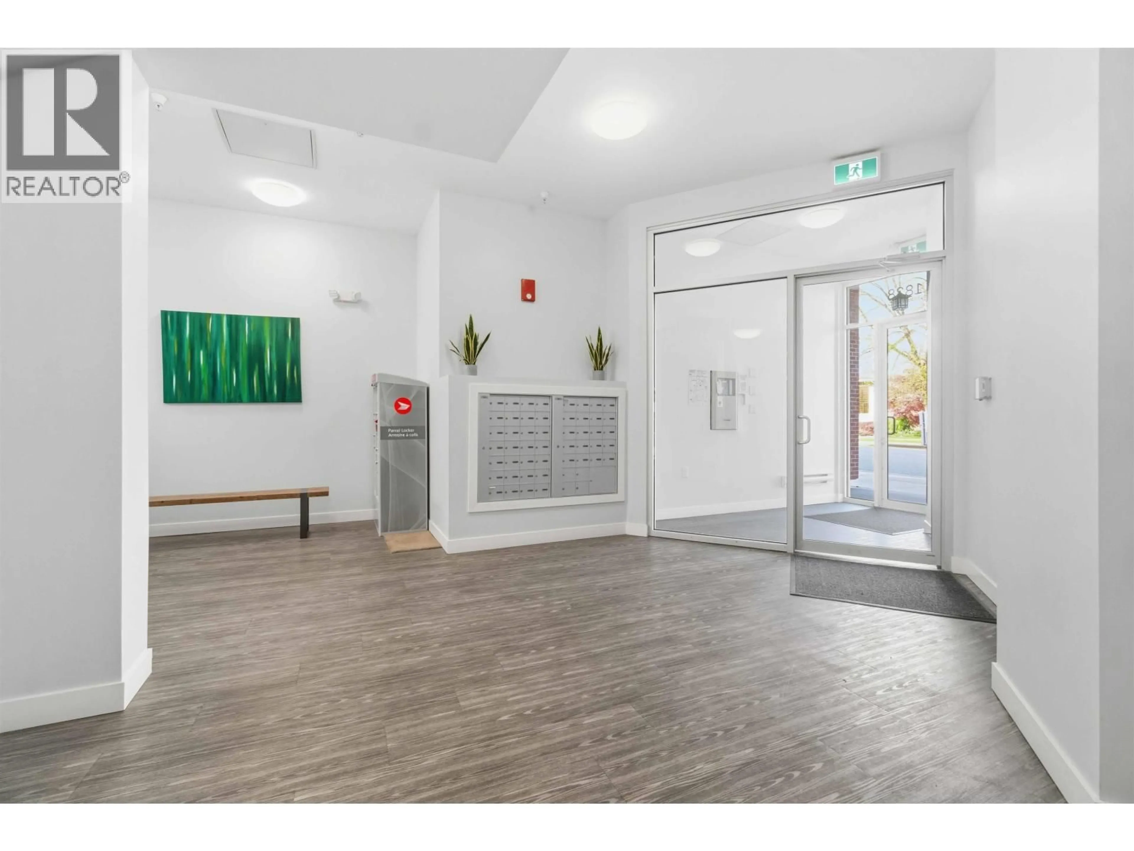 Indoor foyer for PH6 - 1838 RENFREW STREET, Vancouver British Columbia V5M3H9