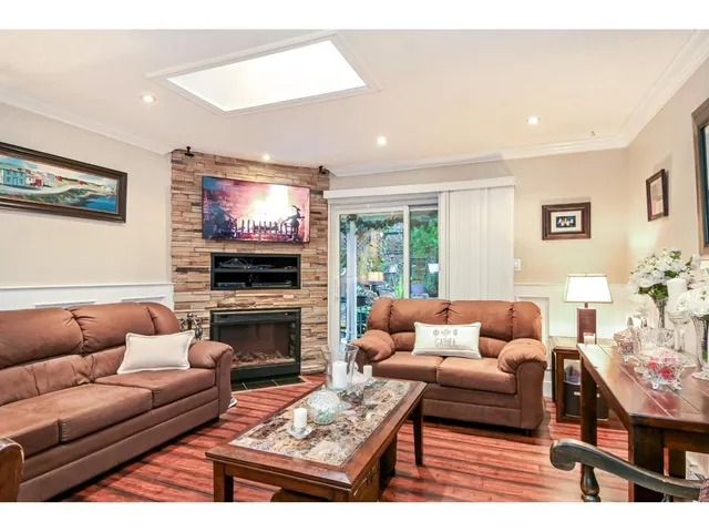 8037 139A STREET, Surrey 2