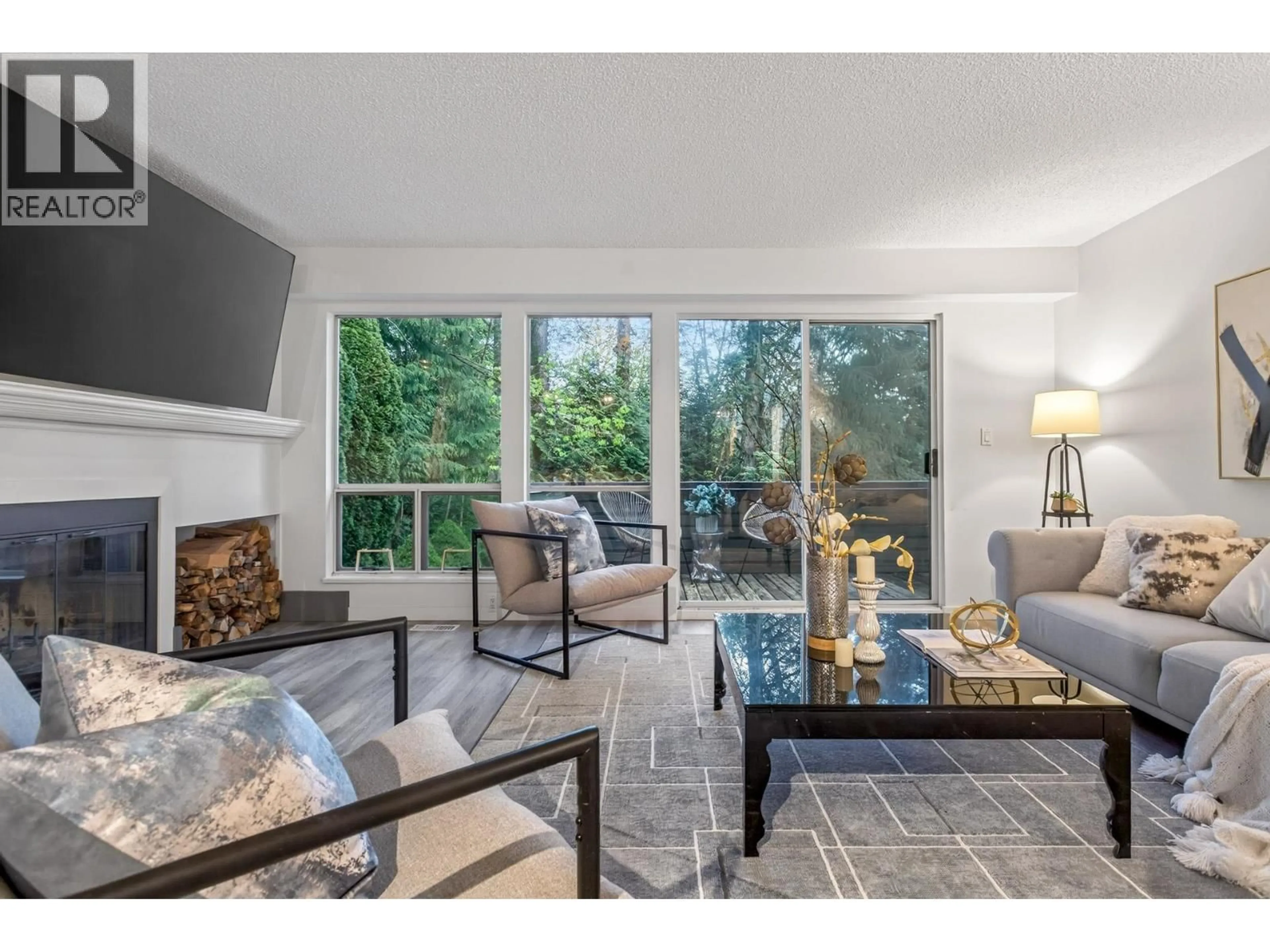 Living room with furniture, unknown for 8218 FOREST GROVE DRIVE, Burnaby British Columbia V5A4G9