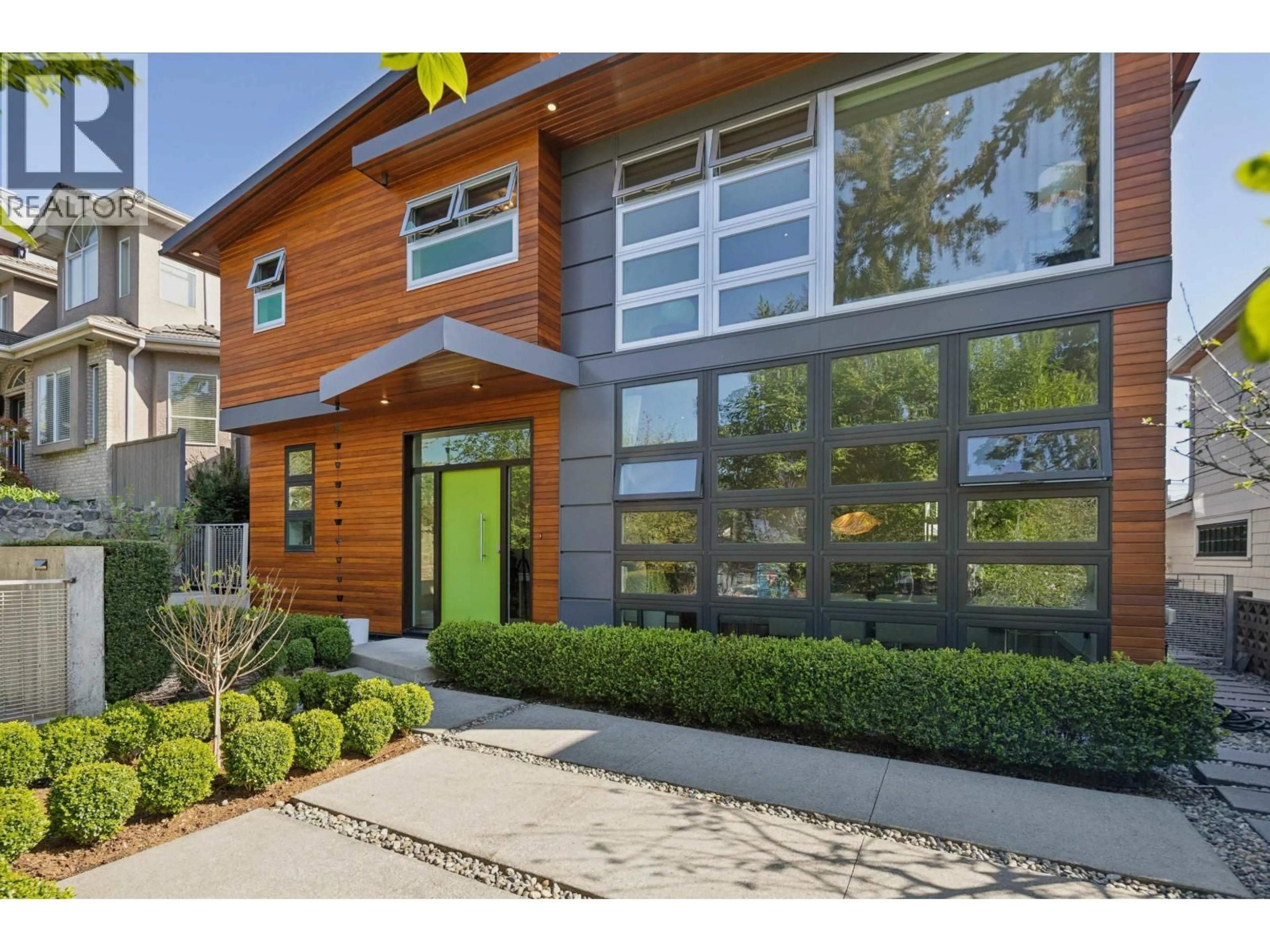 Home with brick exterior material, street for 626 22 AVENUE, Vancouver British Columbia V5V1V4